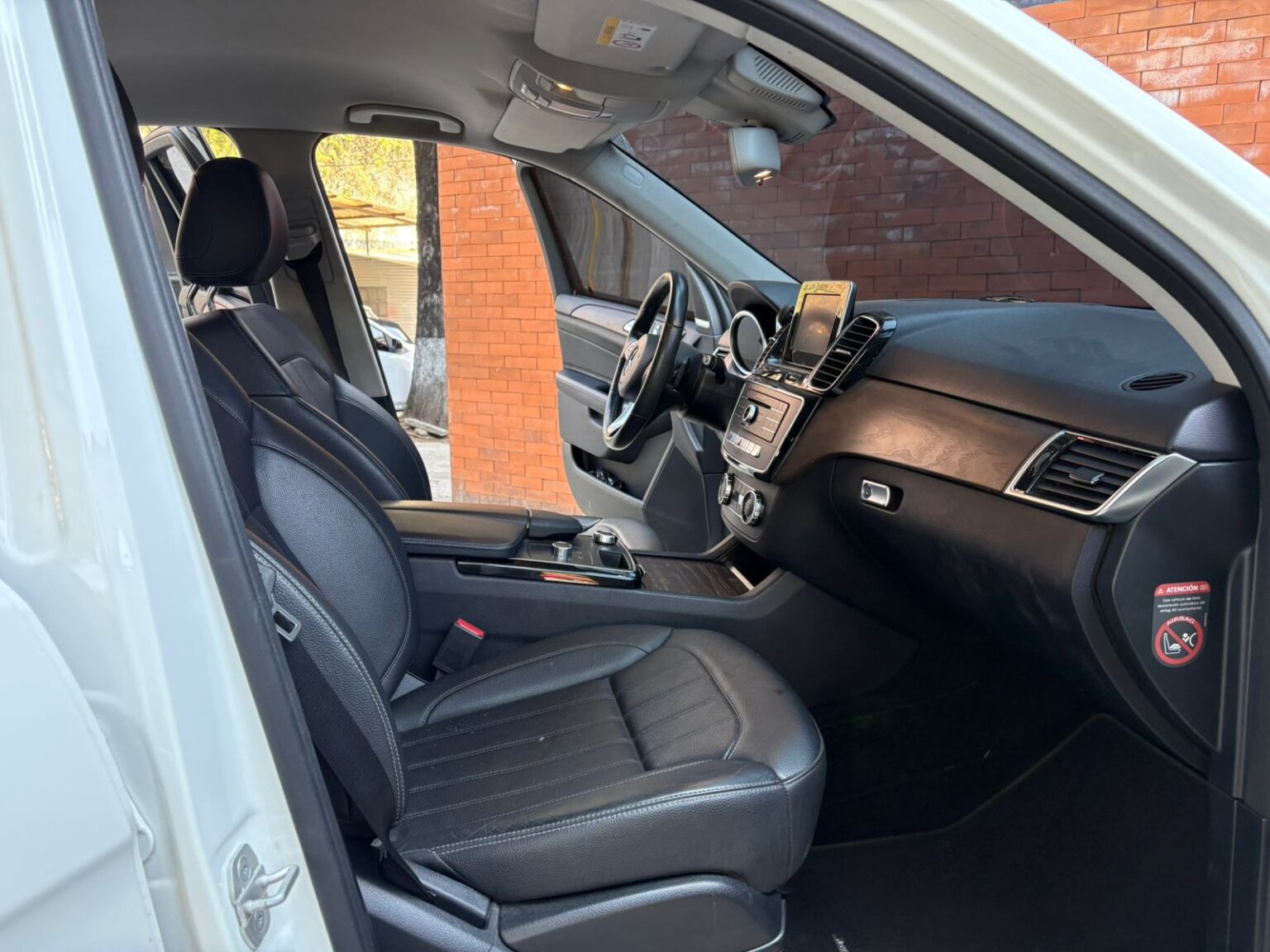 Mercedes-Benz-GLE350-2018-117GWJ (16)