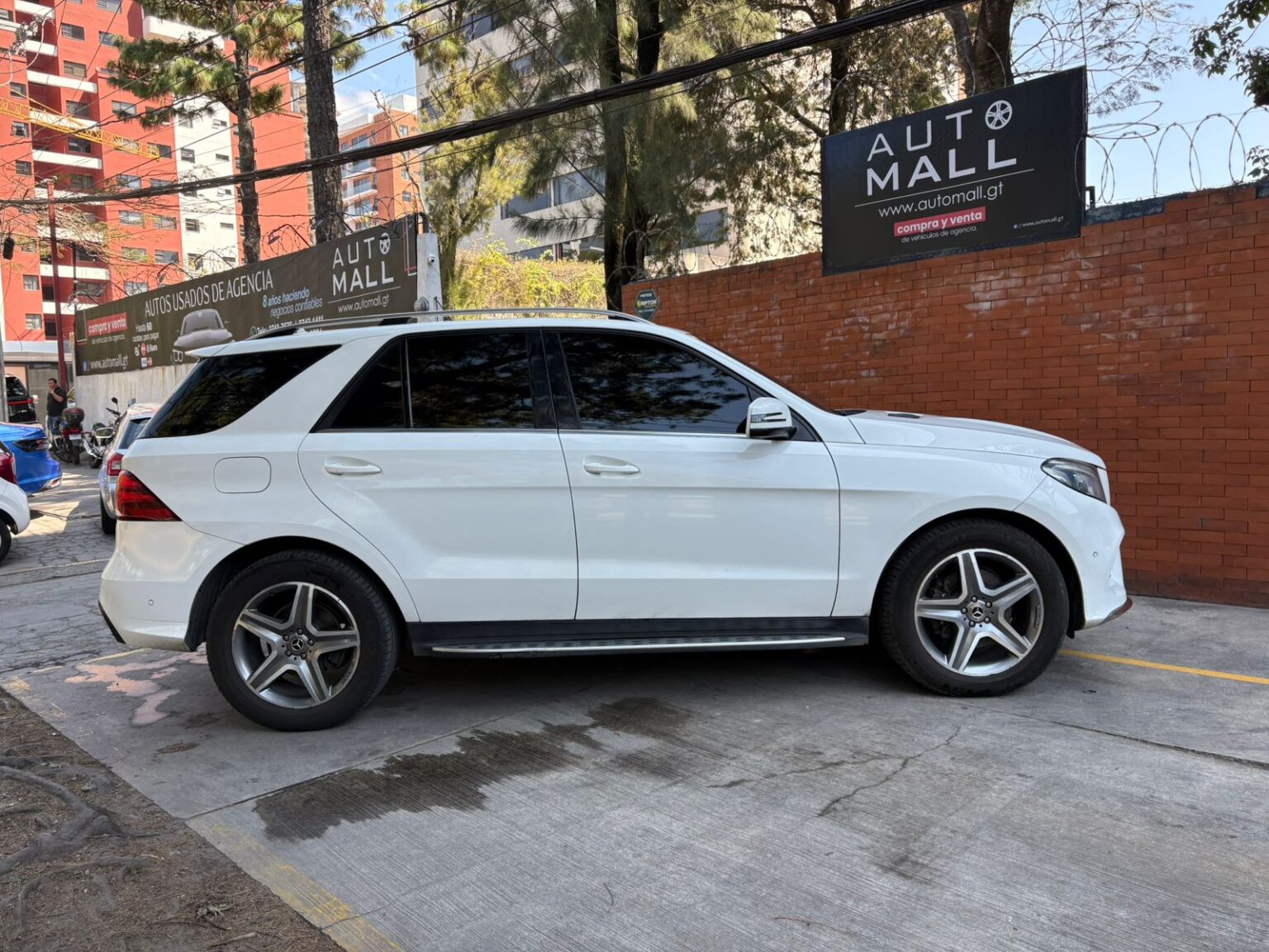 Mercedes-Benz-GLE350-2018-117GWJ (3)
