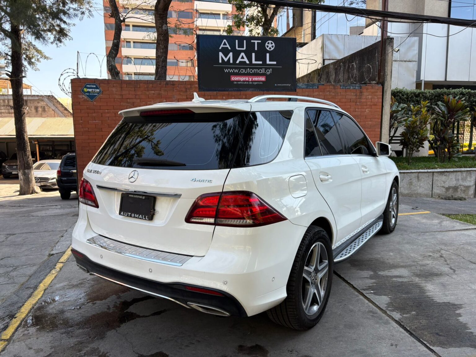 Mercedes-Benz-GLE350-2018-117GWJ (4)