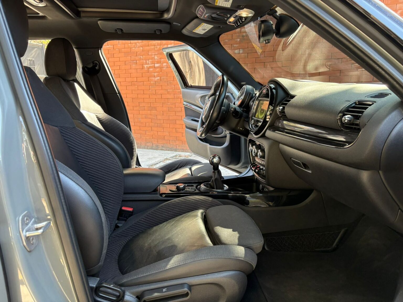 Mini-Cooper-S-Clubman-2016-627KXH (10)