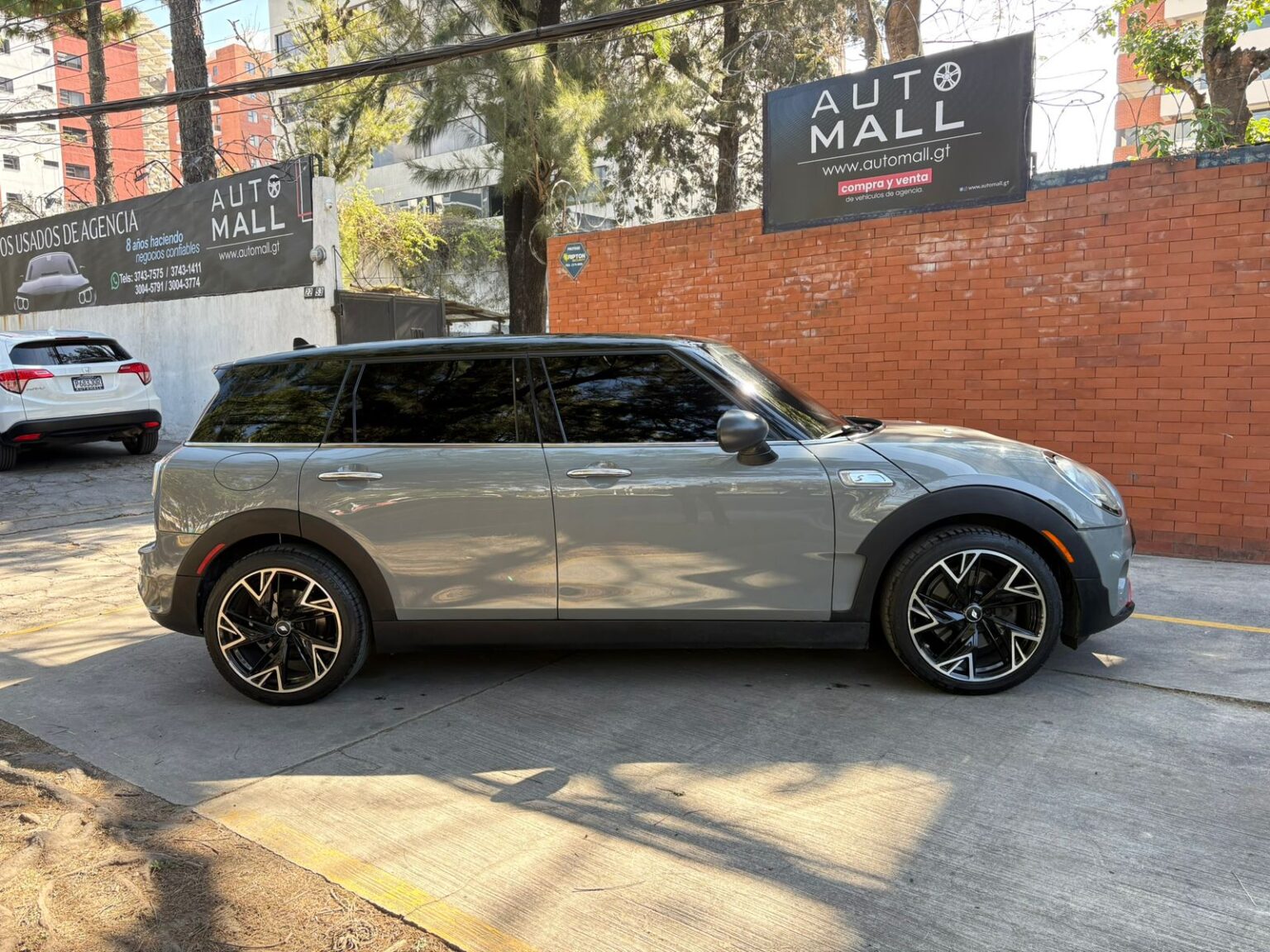 Mini-Cooper-S-Clubman-2016-627KXH (3)