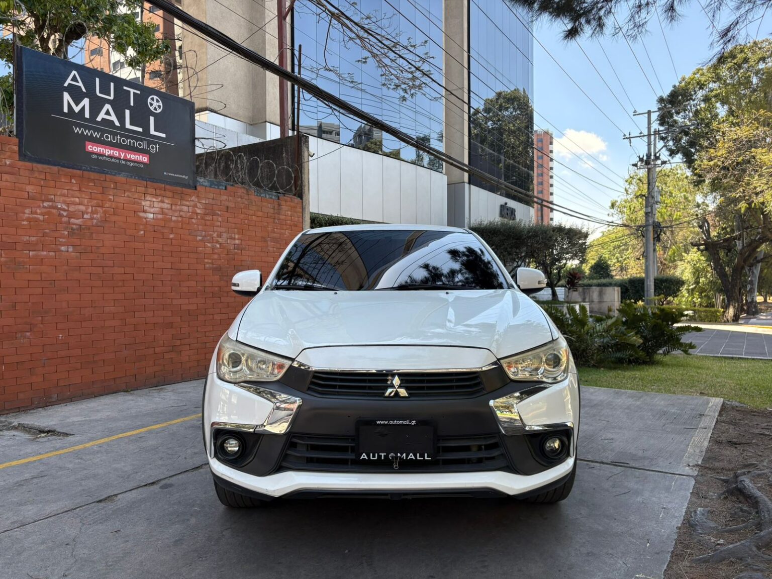Mitsubishi-Outlander-Sport-SE-2017-491JQS (1)