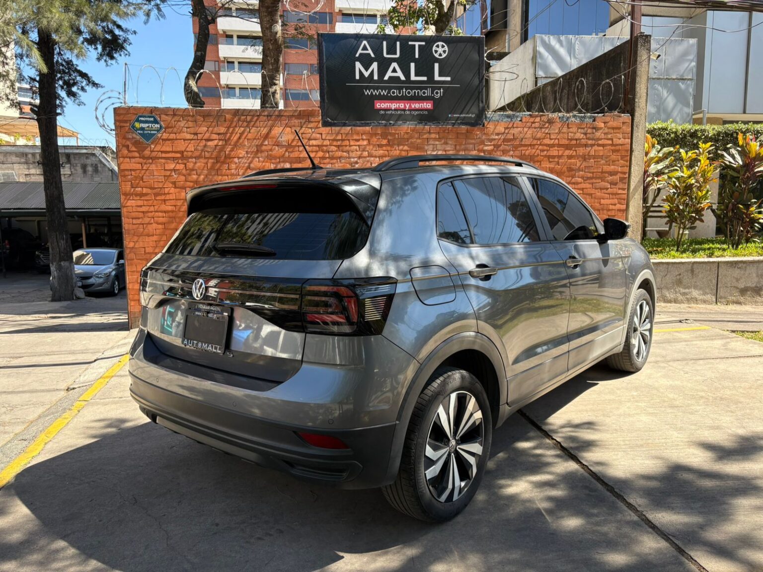 Volkswagen-TCross-2021-167JBF (5)