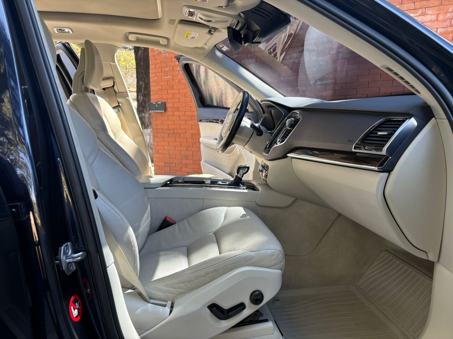 Volvo-XC90-T6-AWD-2016-431KJG (17)