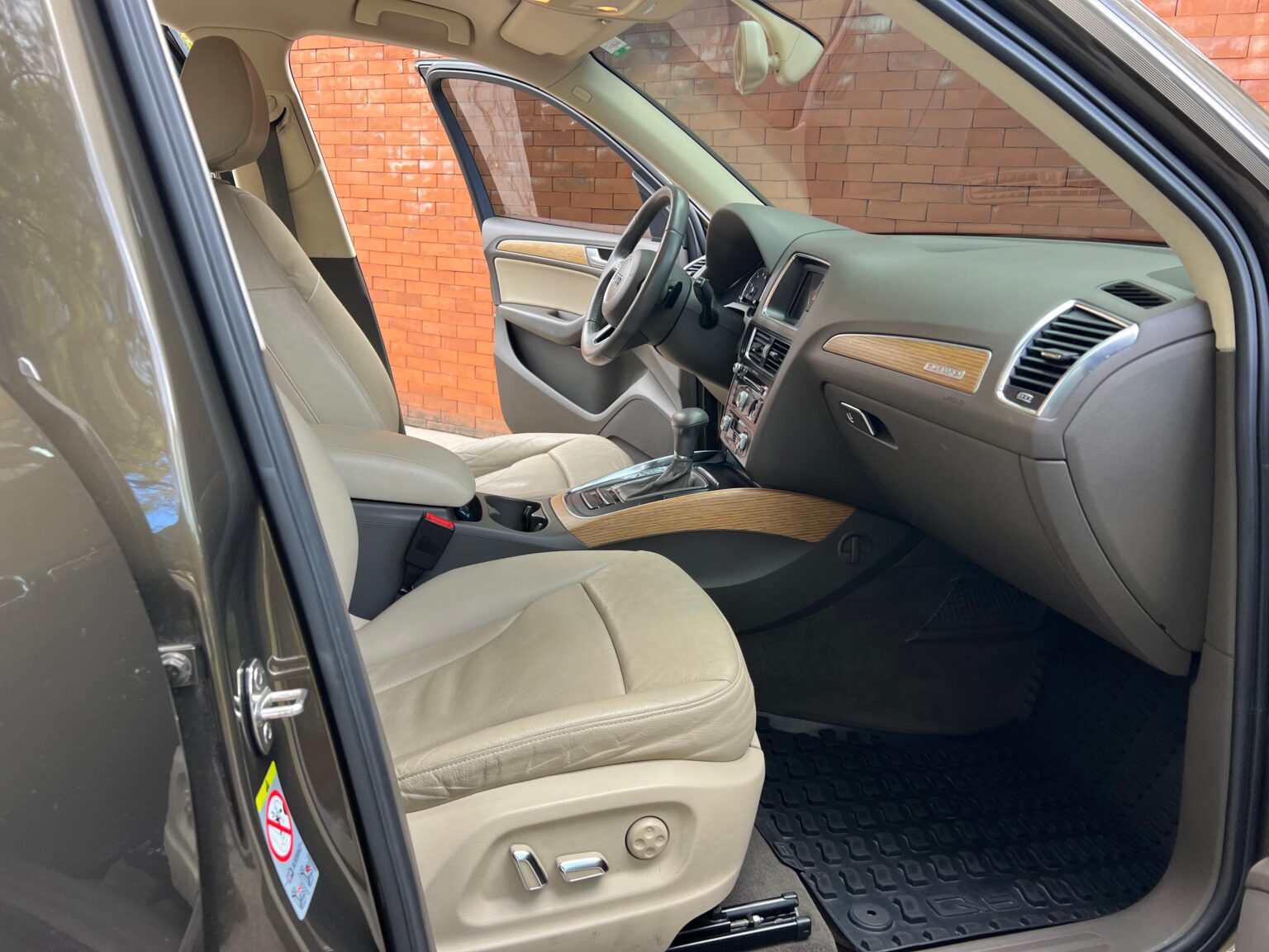 Audi-Q5-2014-561FLV (11)