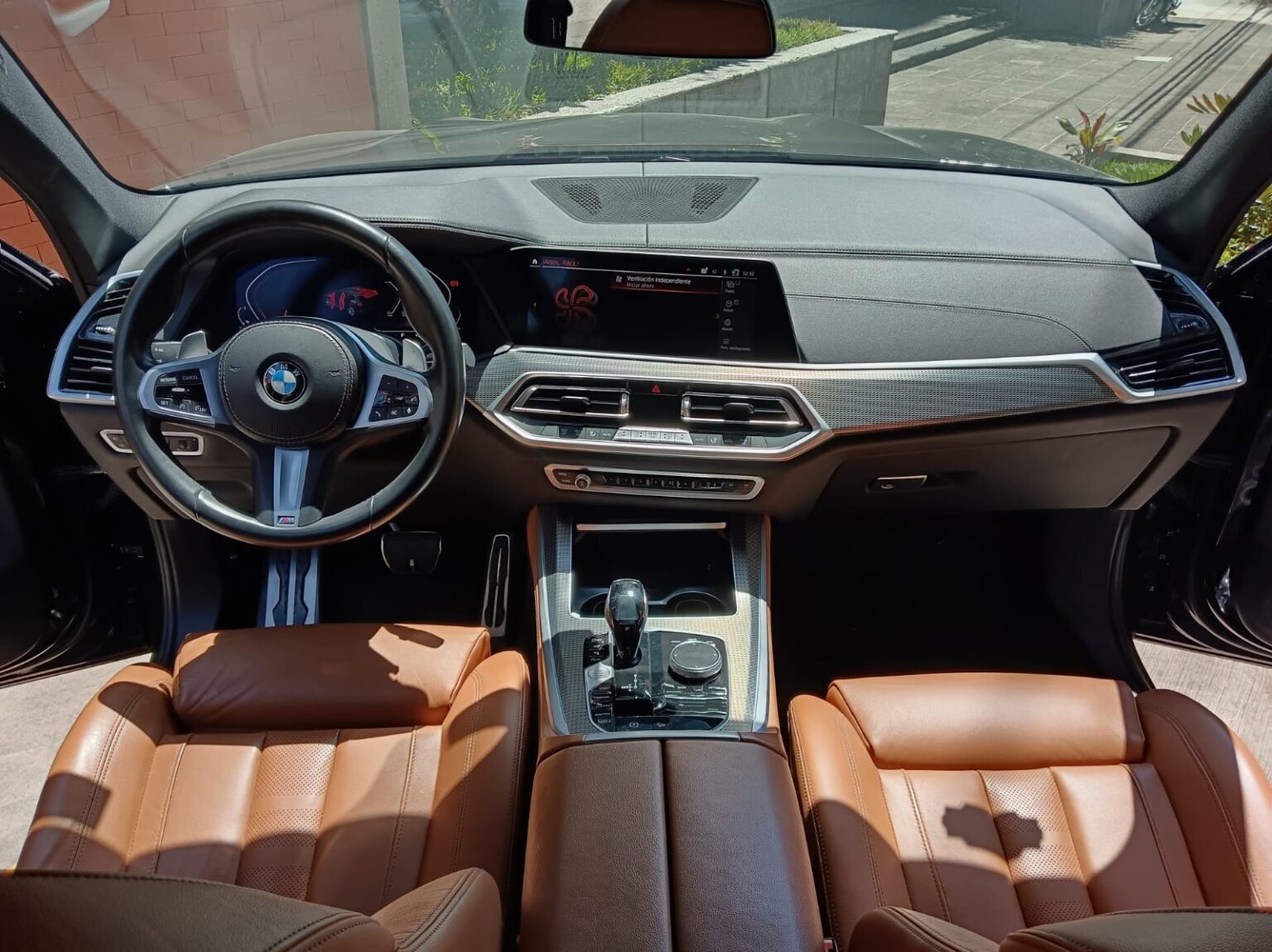 BMW-X5-40i-2021-434JDK (9)