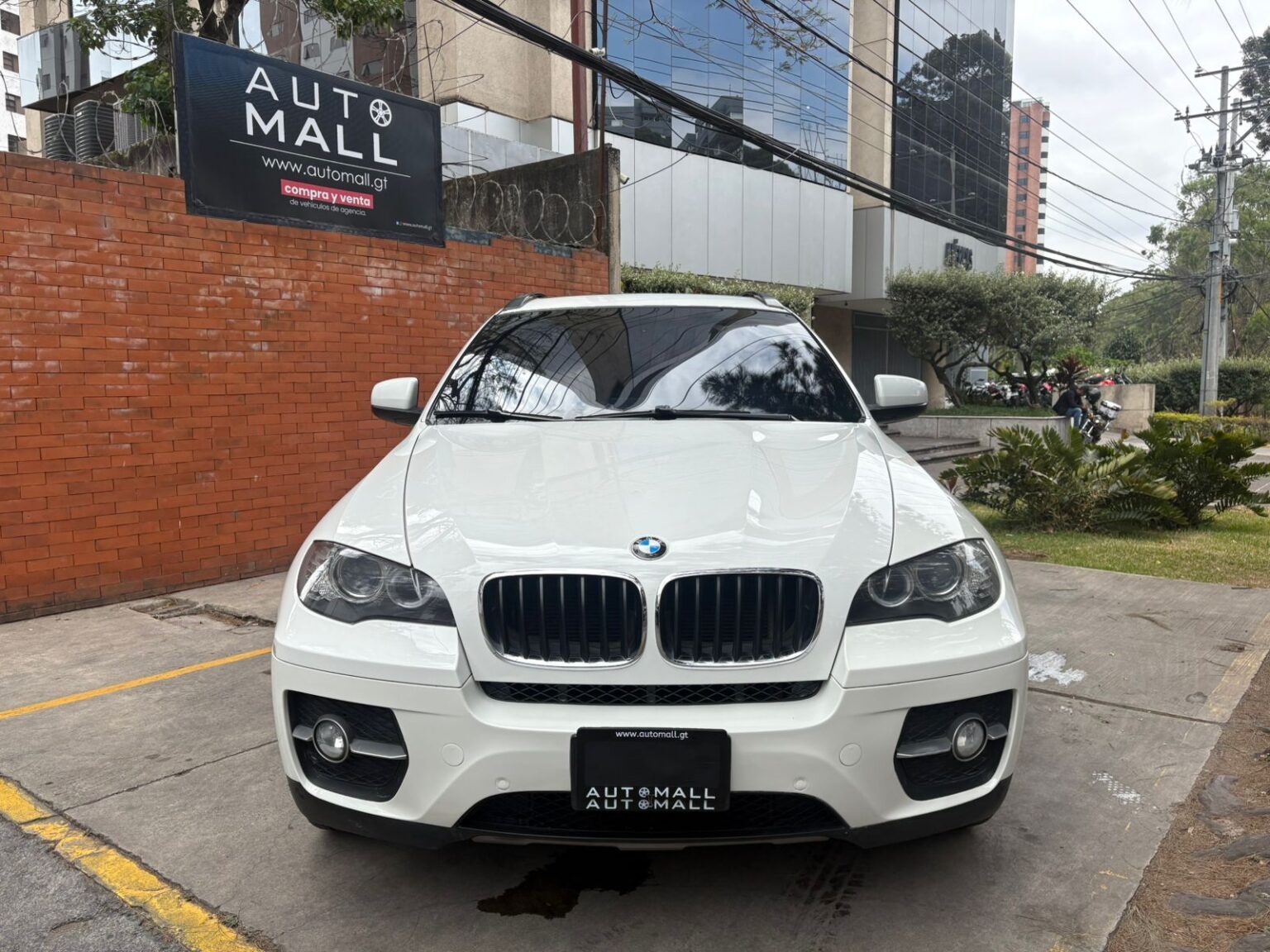 BMW-X6-30d-2011-610FBQ (2)