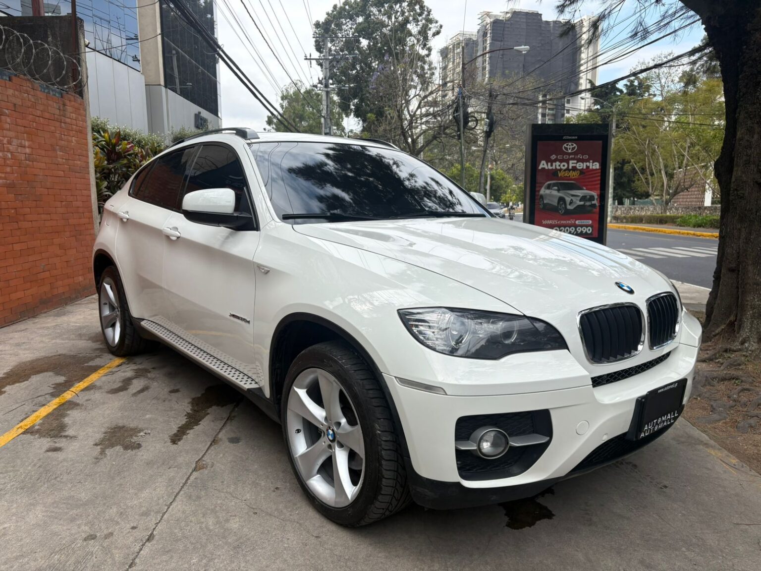 BMW-X6-30d-2011-610FBQ (4)