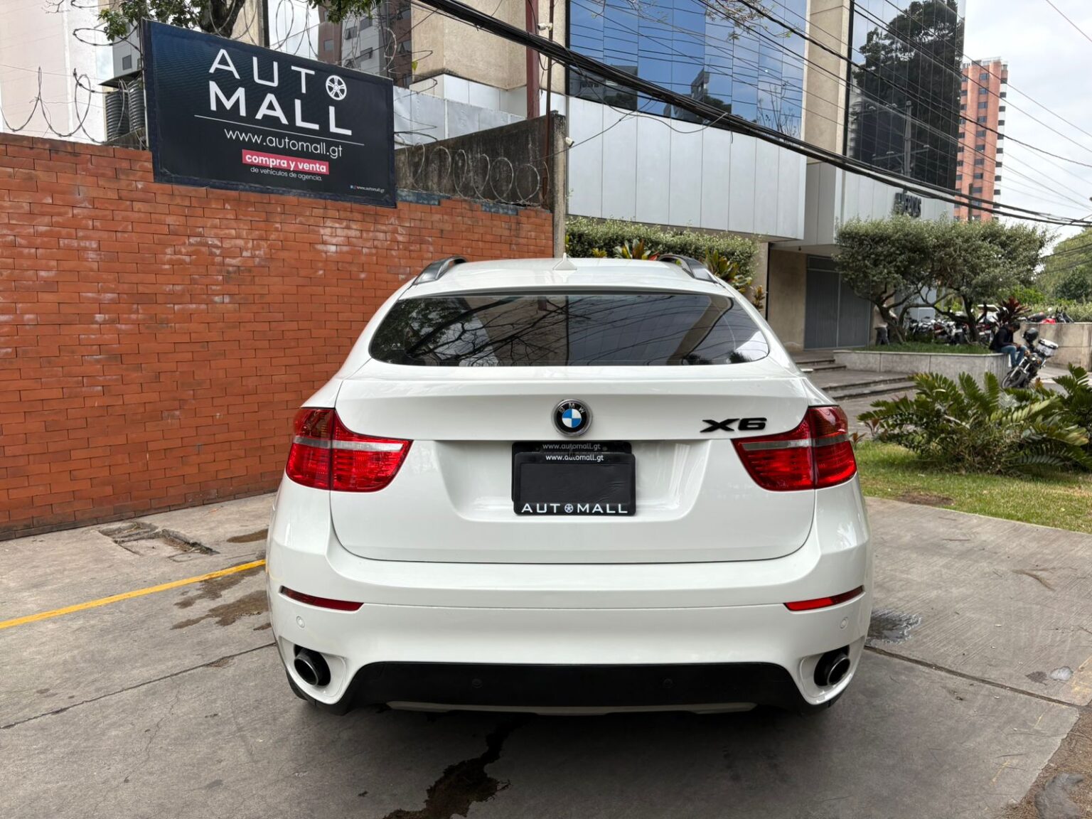 BMW-X6-30d-2011-610FBQ (5)