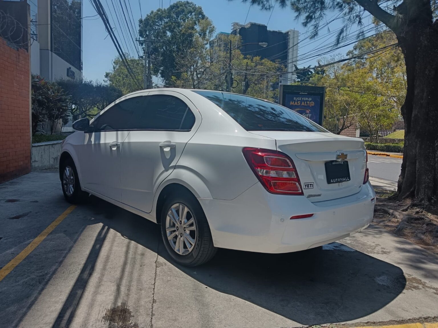 Chevrolet-Sonic-LT-2017-209GTH (18)