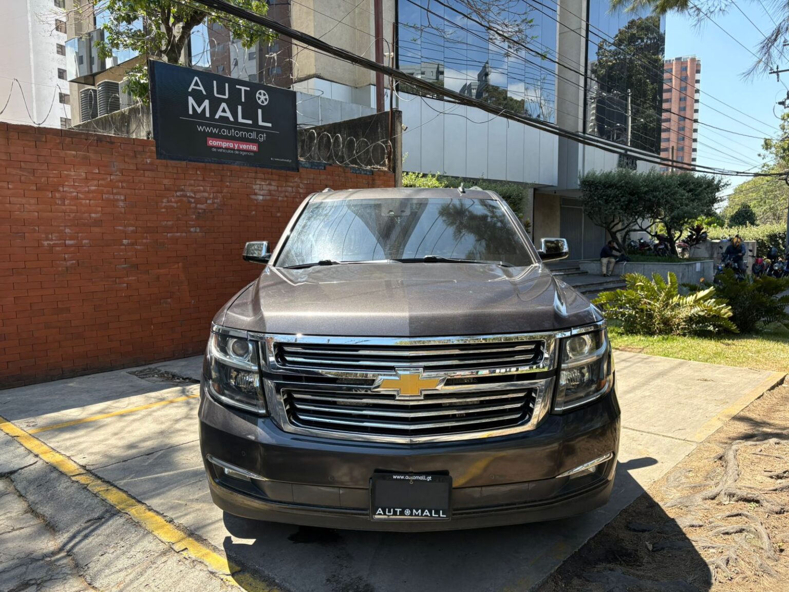 Chevrolet-Suburban-LTZ-blindada-2015-428FWD (1)