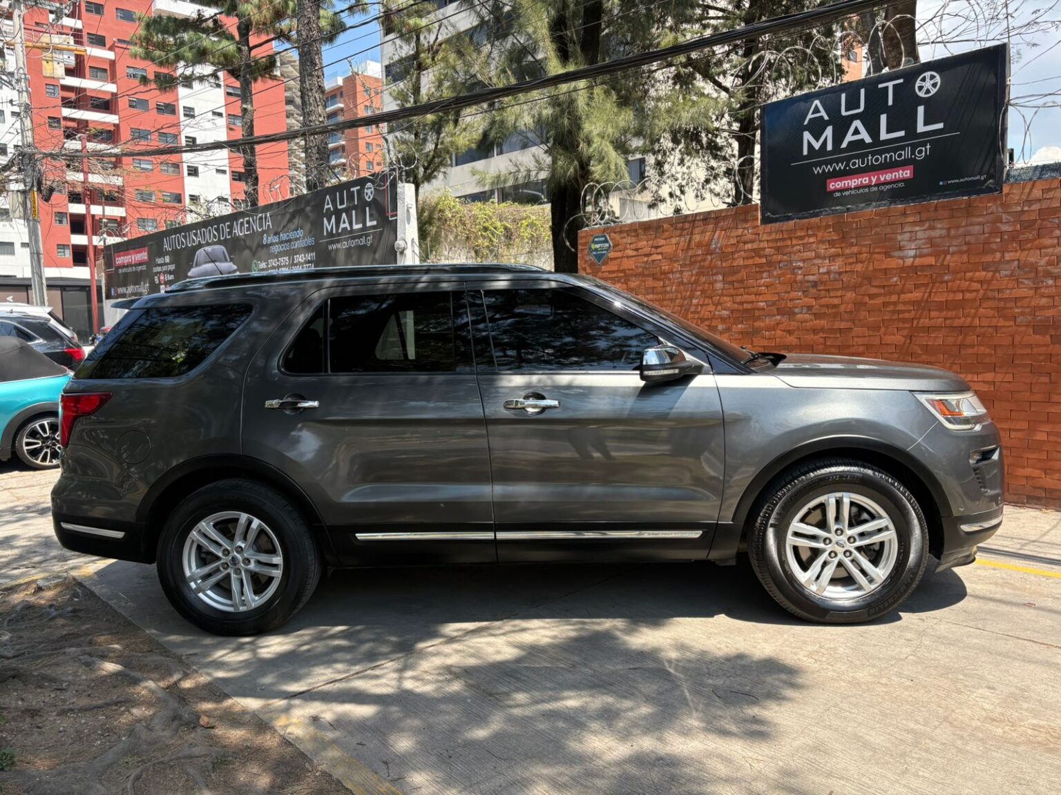 Ford-Explorer-Limited-2019-581JVL (3)