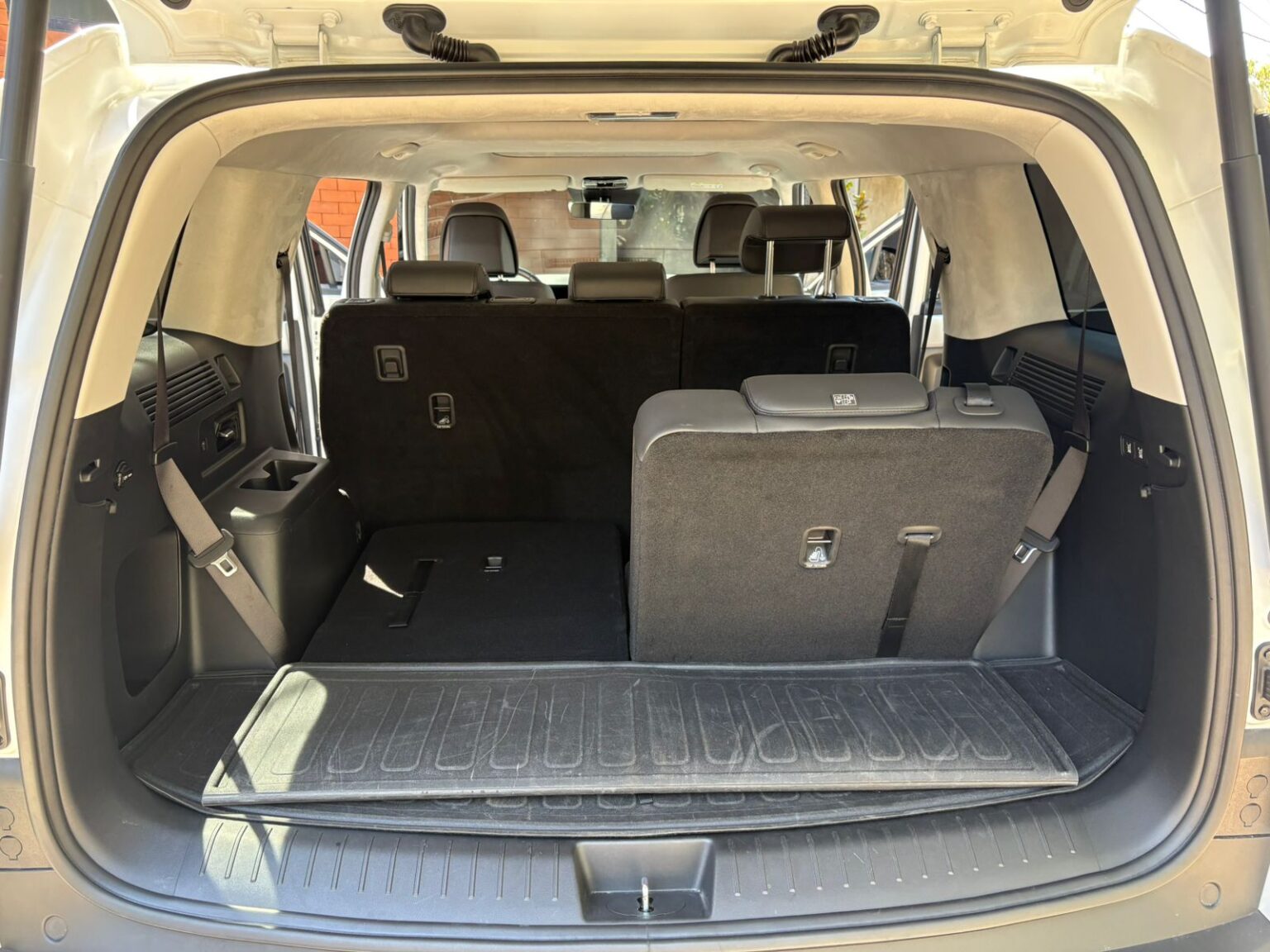 Hyundai-SantaFe-2025-095KVL (14)