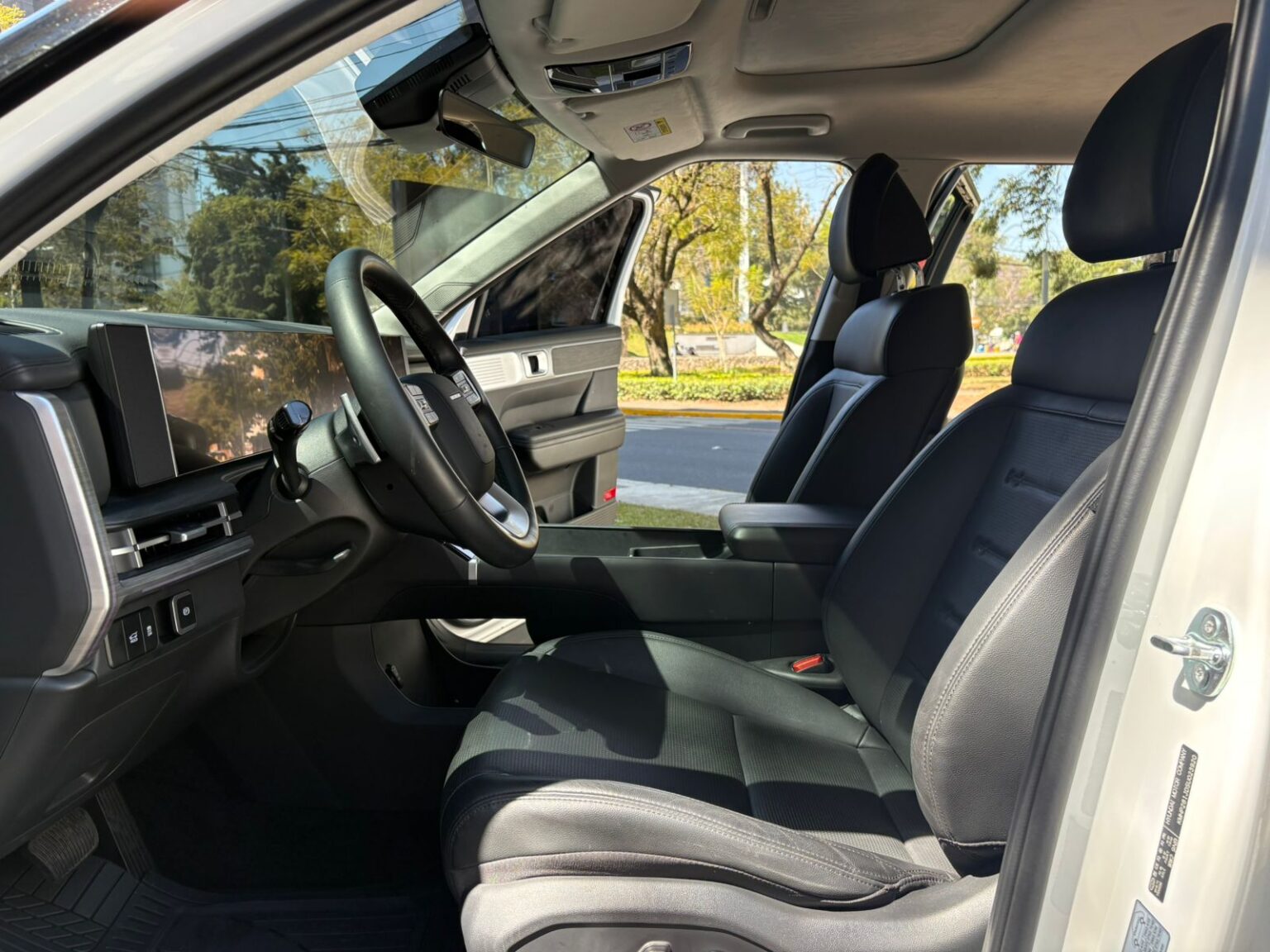 Hyundai-SantaFe-2025-095KVL (8)