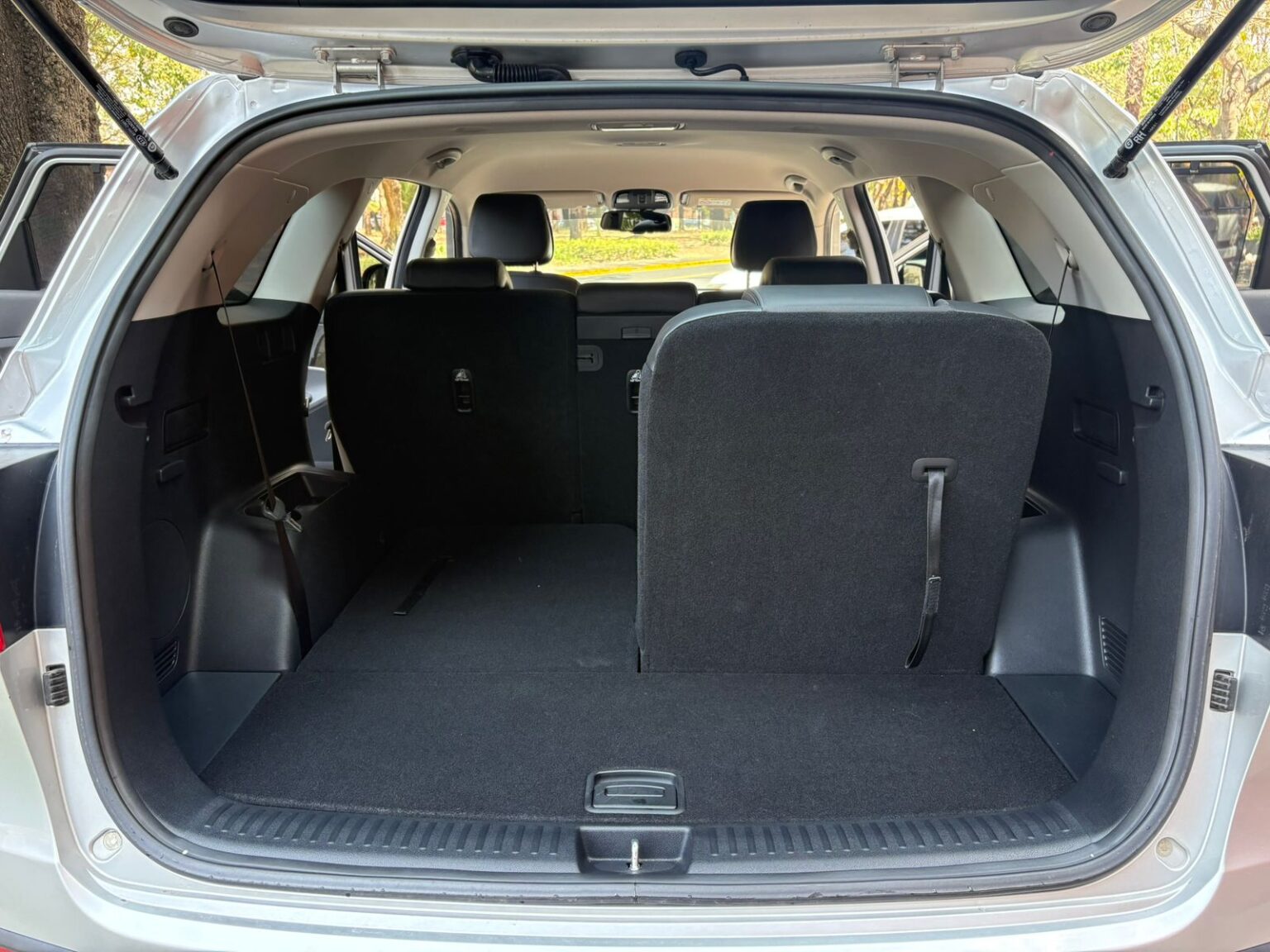 Kia-Sorento-EX-2016-658FYW (17)