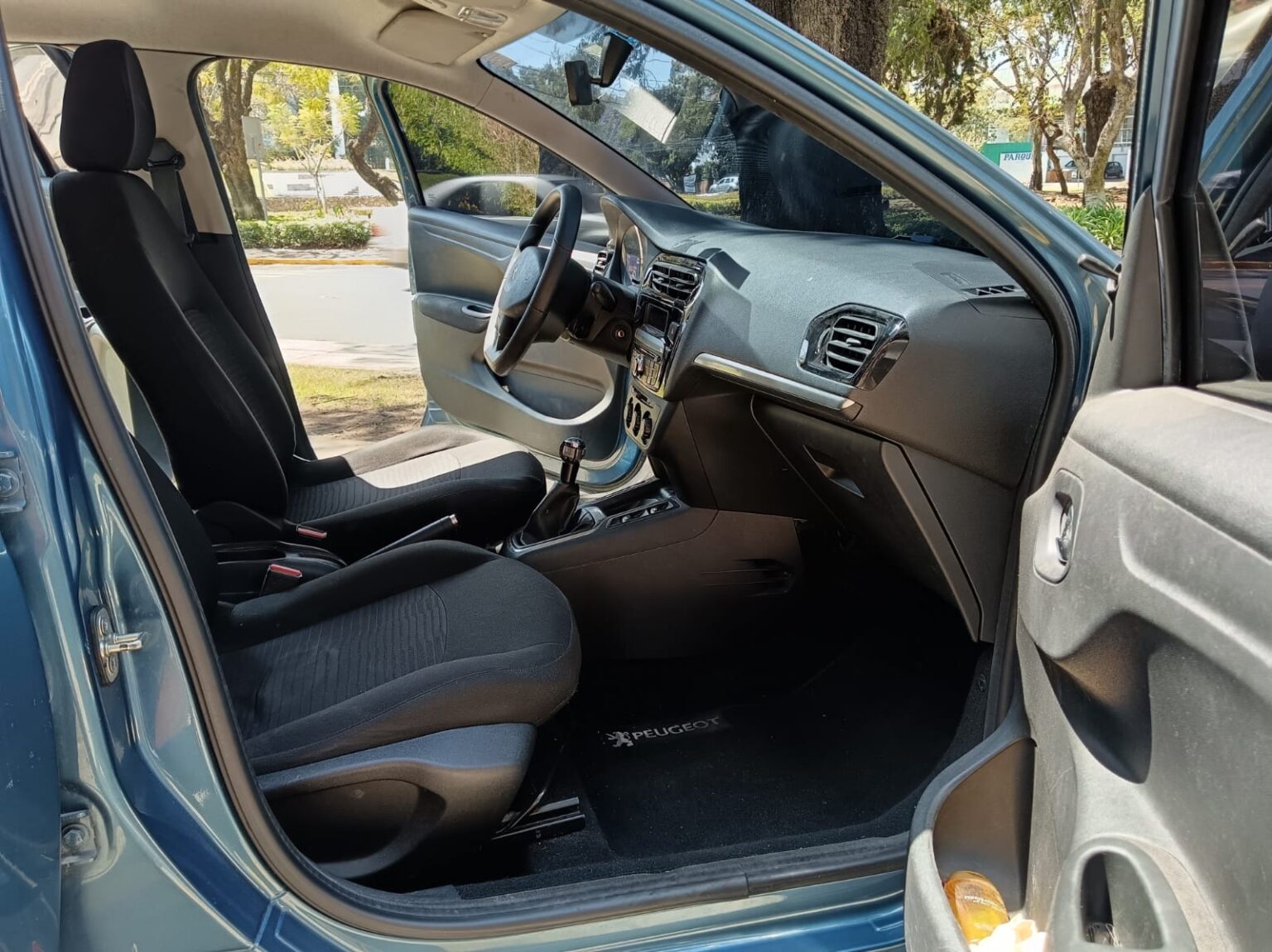 Peugeot-301-Active-2014-547FSD (15)