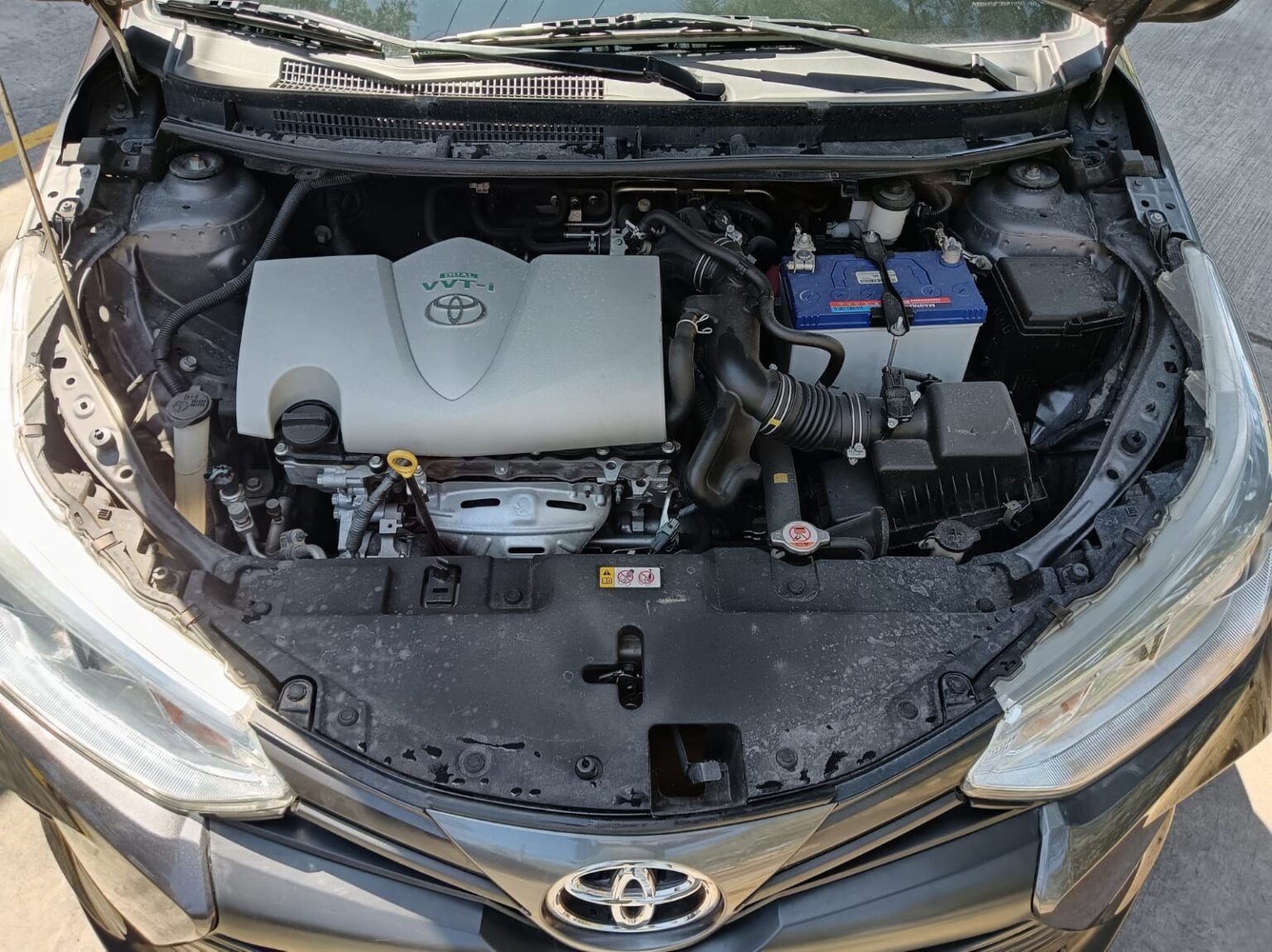 Toyota-Yaris-E-2023-215JXX (1)