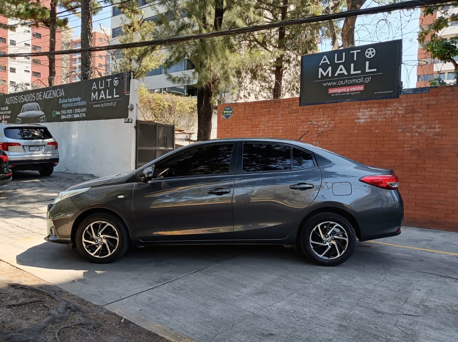 Toyota-Yaris-E-2023-215JXX (3)