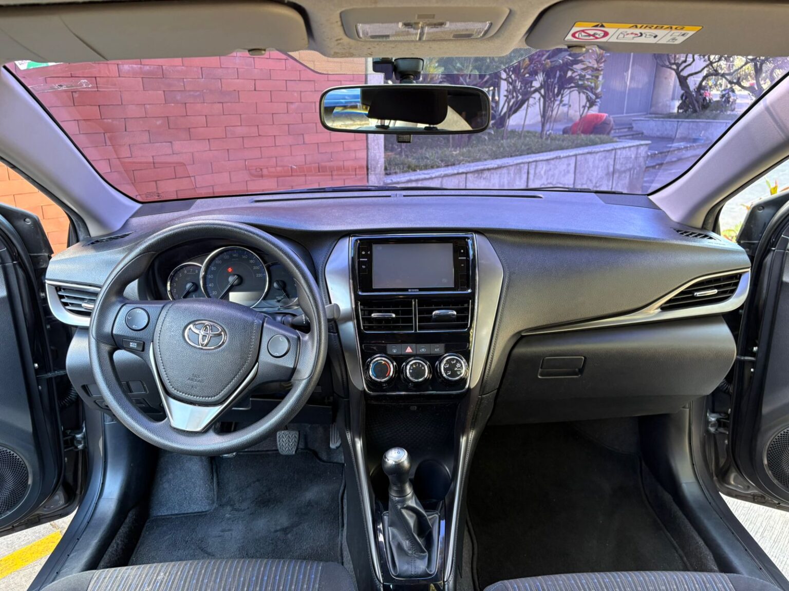 Toyota-Yaris-MT-2022-312JSX (16)