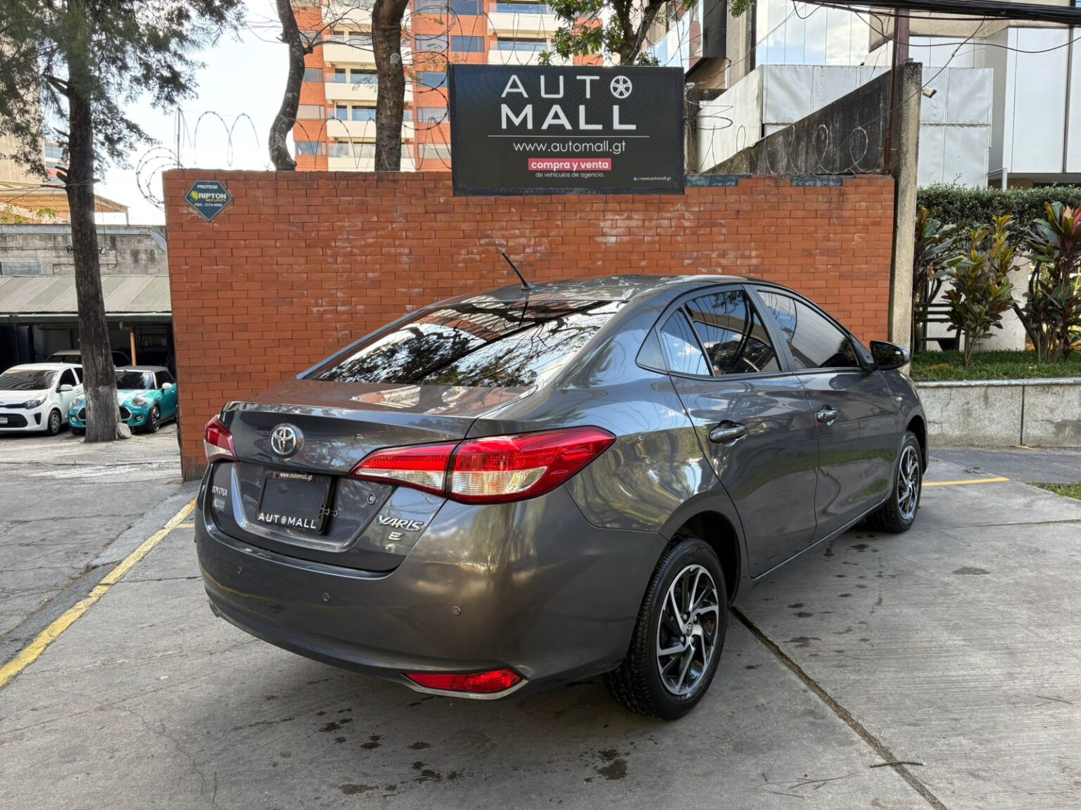 Toyota-Yaris-MT-2022-312JSX (8)