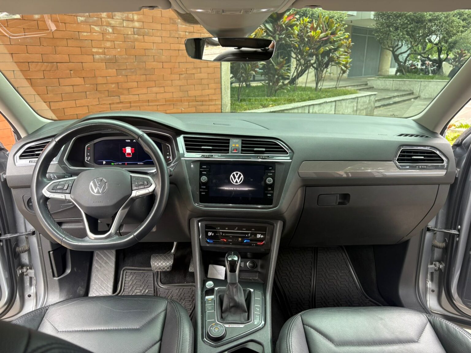 Volkswagen-Tiguan-2022-012JVS (15)