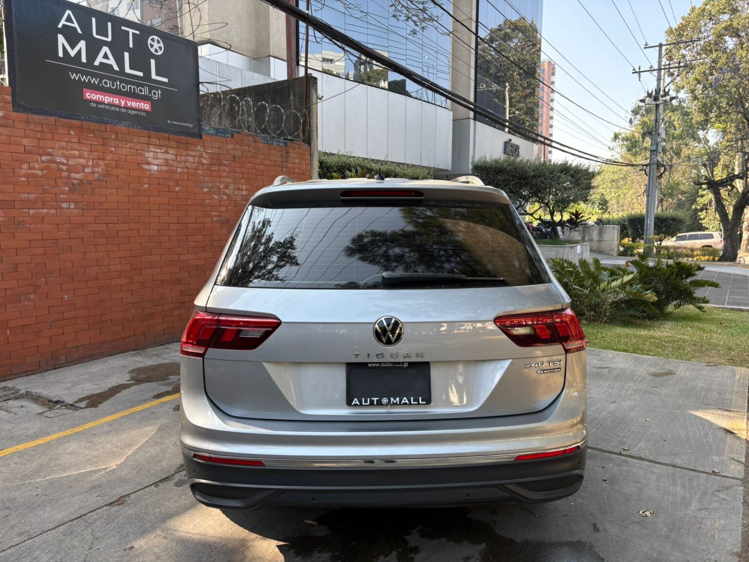 Volkswagen-Tiguan-2022-012JVS (6)