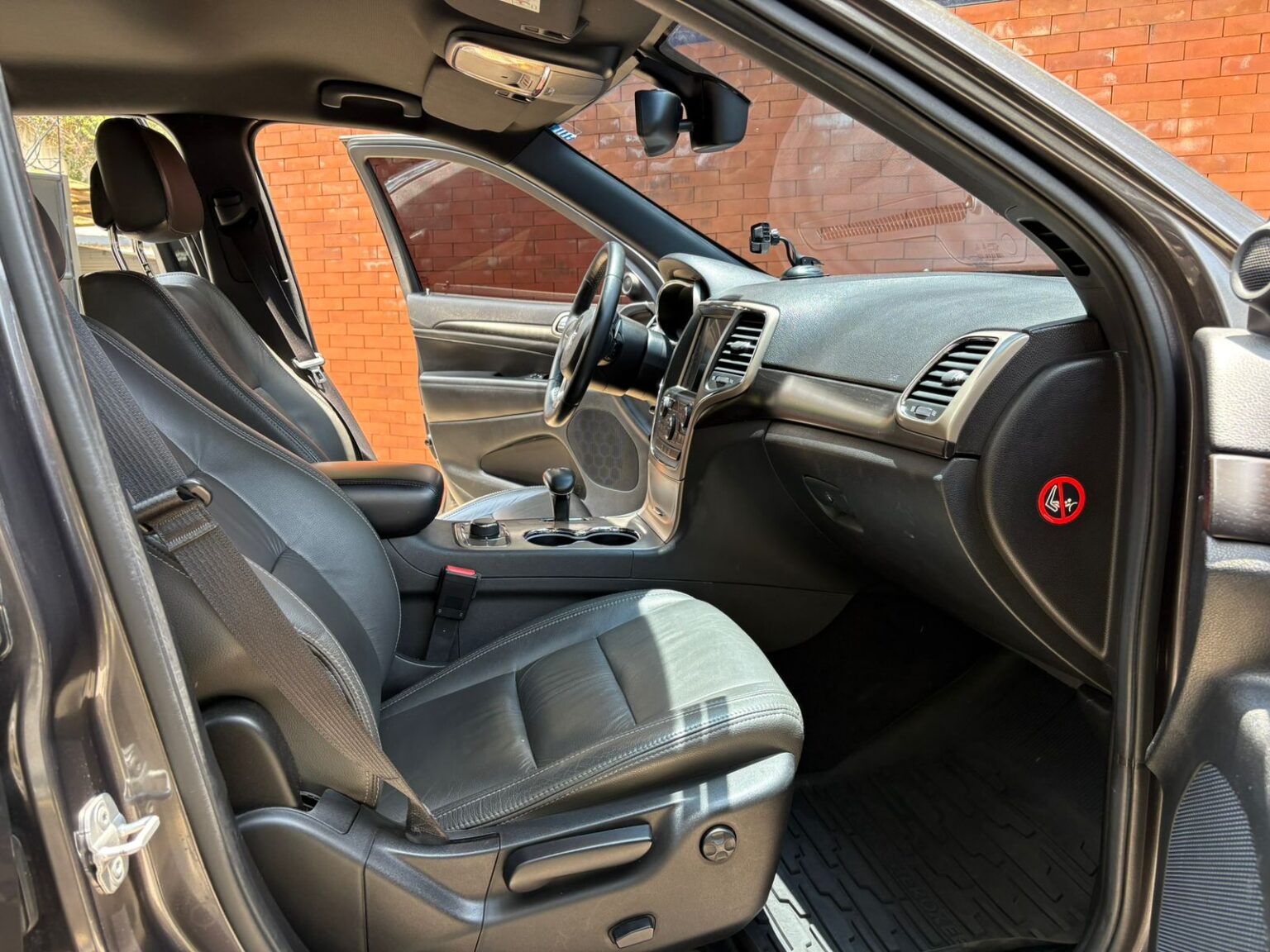 Jeep-Gran-Cherokee-Laredo-2014-023FPF (10)