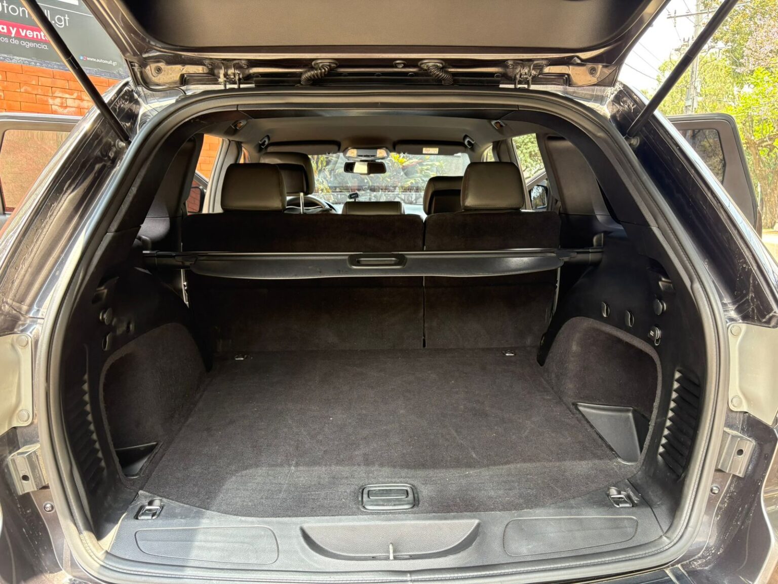 Jeep-Gran-Cherokee-Laredo-2014-023FPF (14)