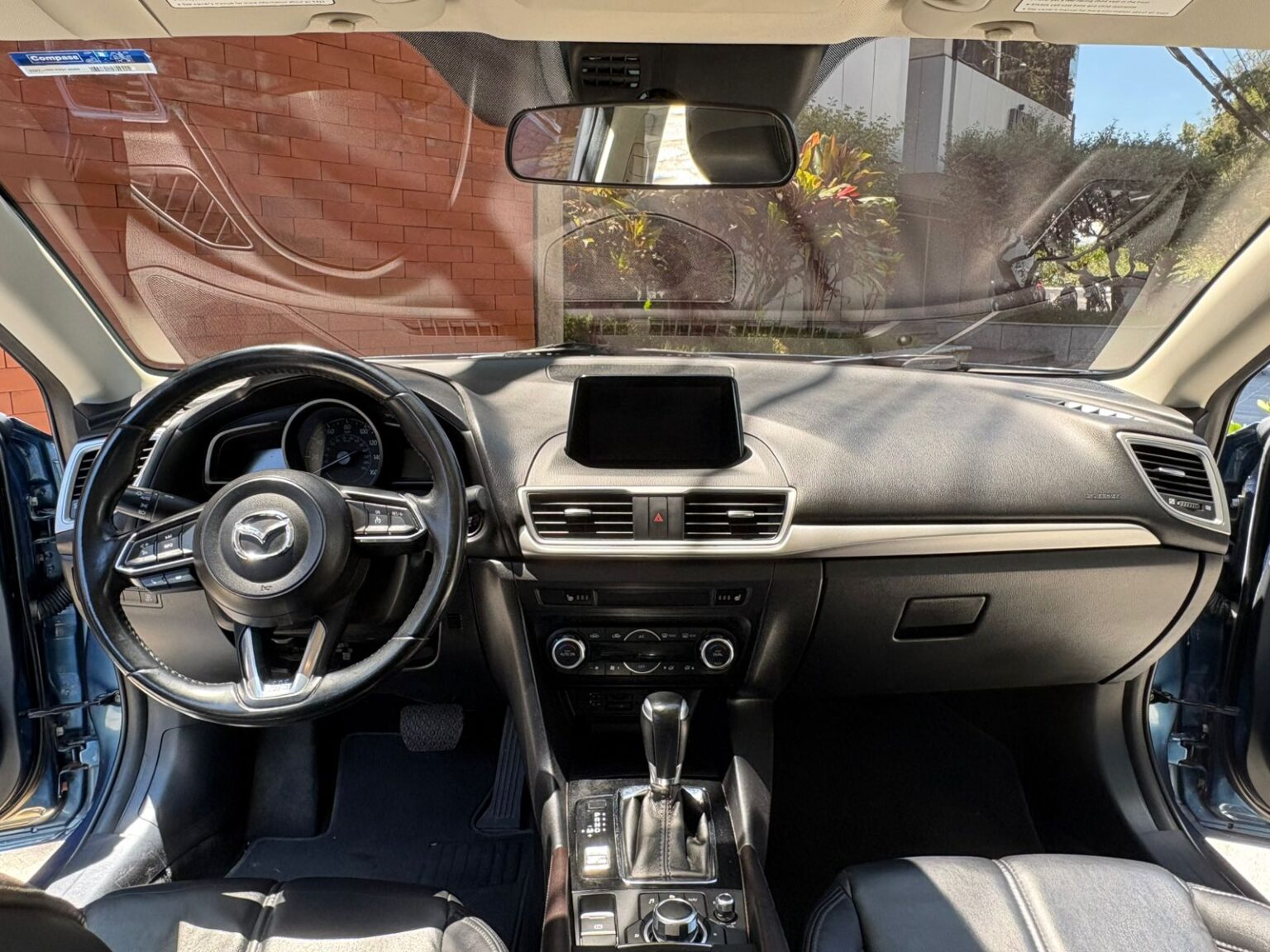 Mazda-3-Touring-AT-2017-379LBP (12)