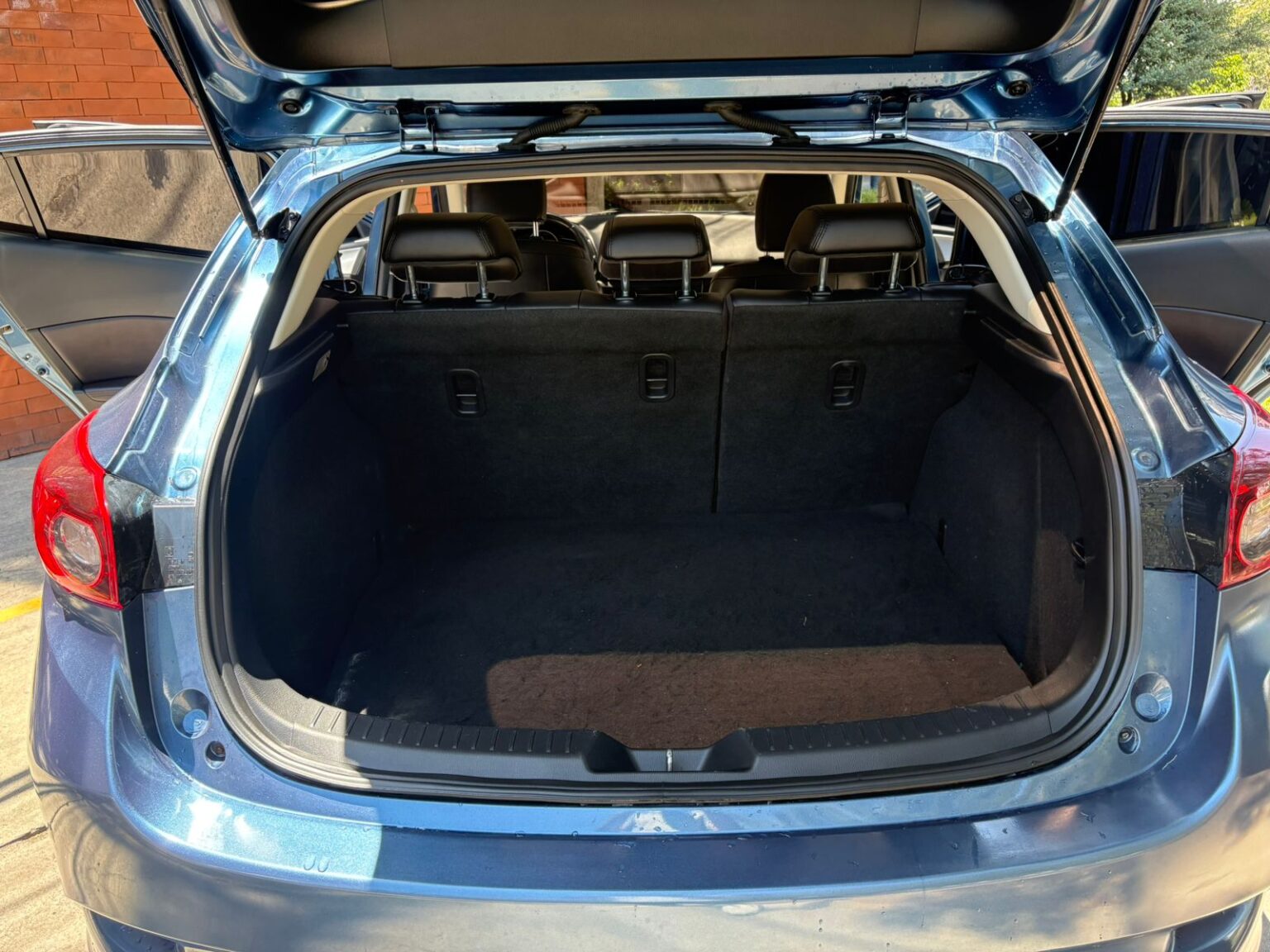 Mazda-3-Touring-AT-2017-379LBP (14)