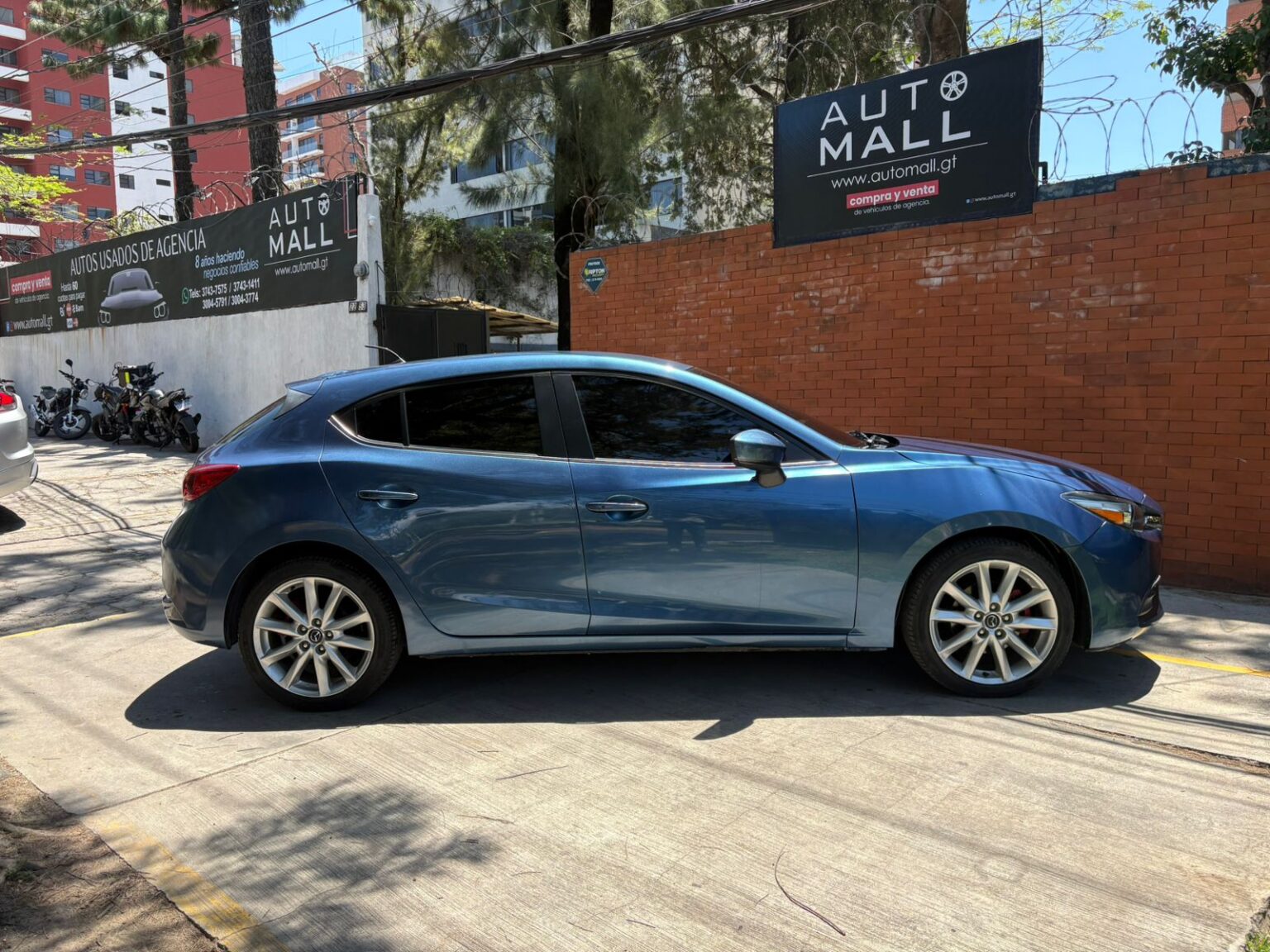 Mazda-3-Touring-AT-2017-379LBP (3)