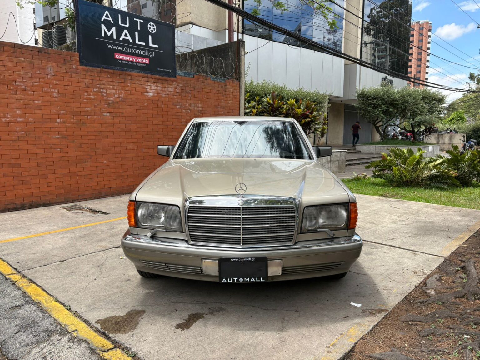 Mercedes-Benz-500SL-1987-225BMP (1)