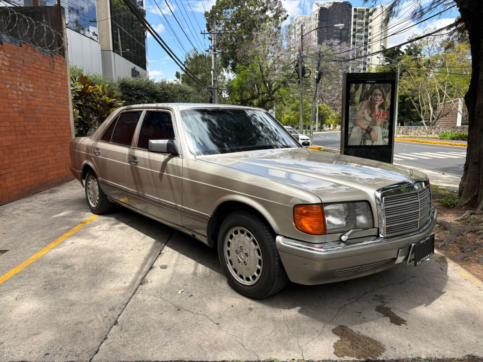 Mercedes-Benz-500SL-1987-225BMP (10)
