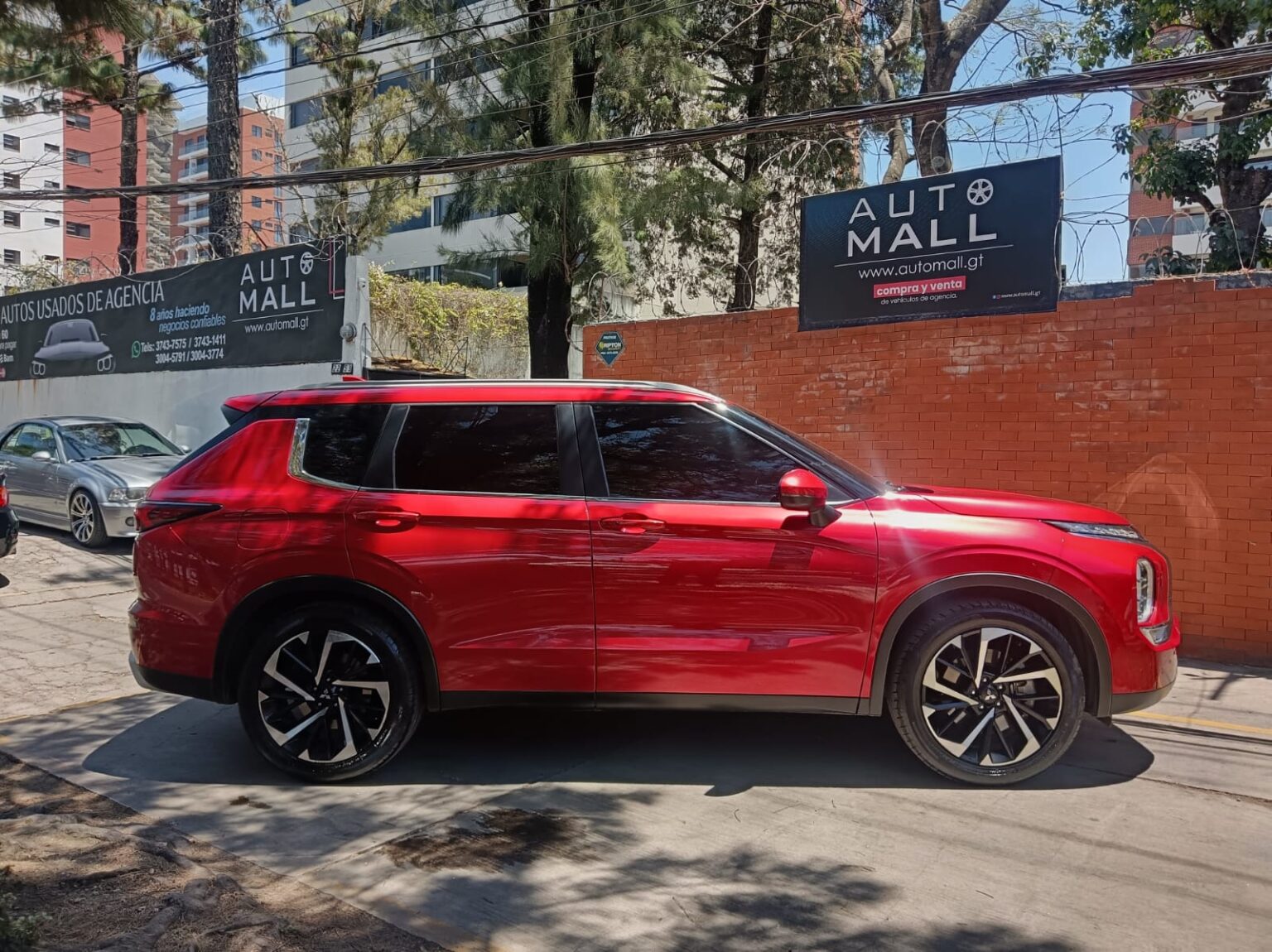 Mitsubishi-Outlander-2023-555JVT (2)