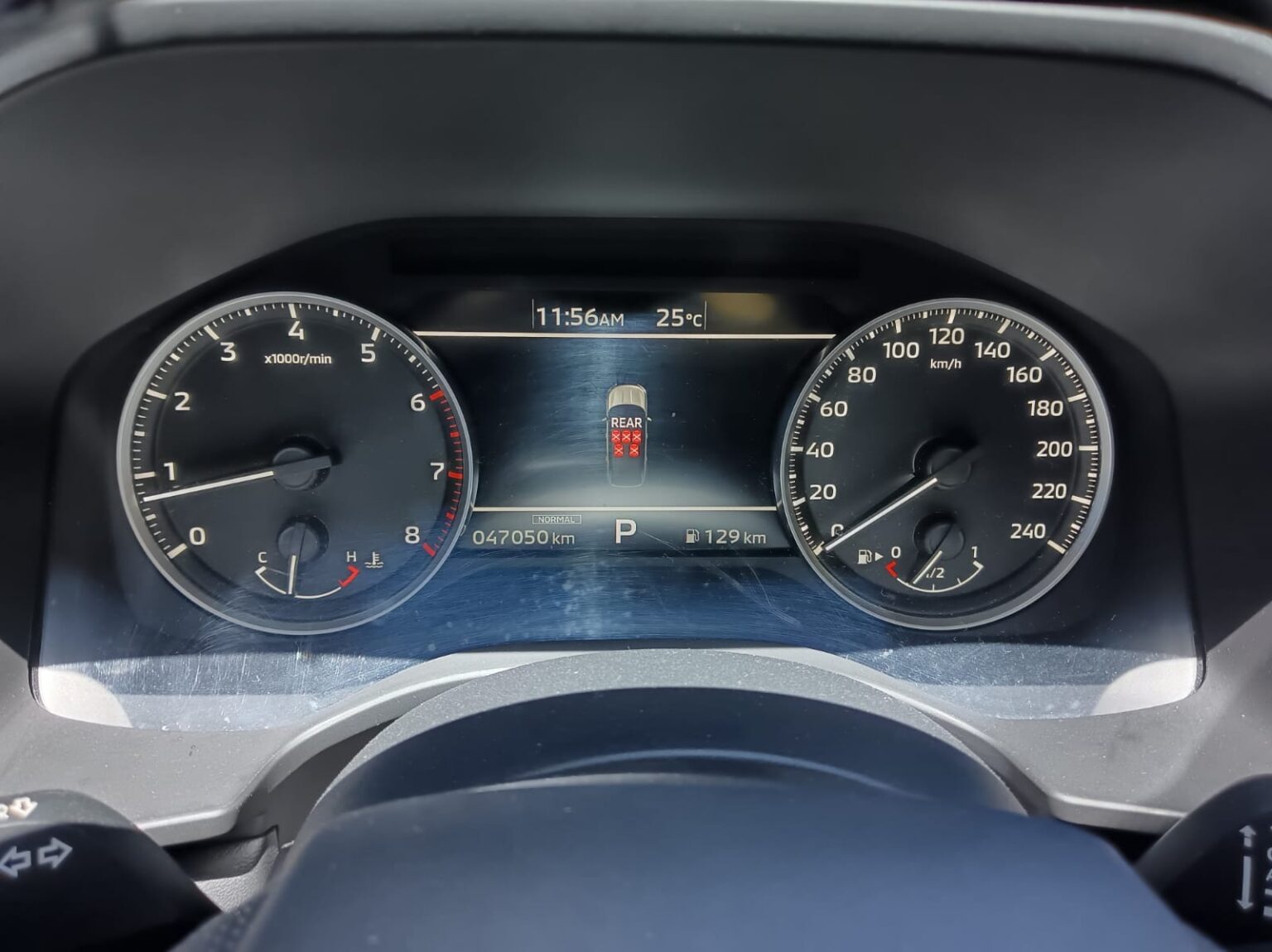 Mitsubishi-Outlander-2023-555JVT (6)