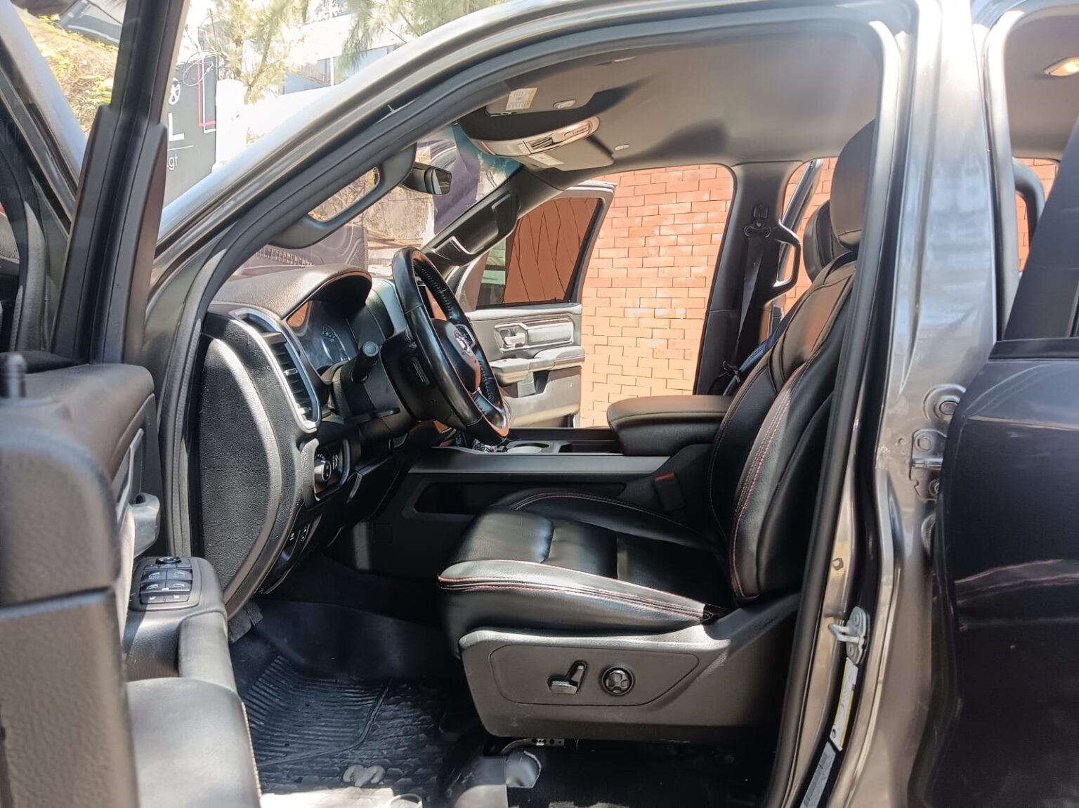 RAM-1500-BigHorn-2020-297KTB (5)