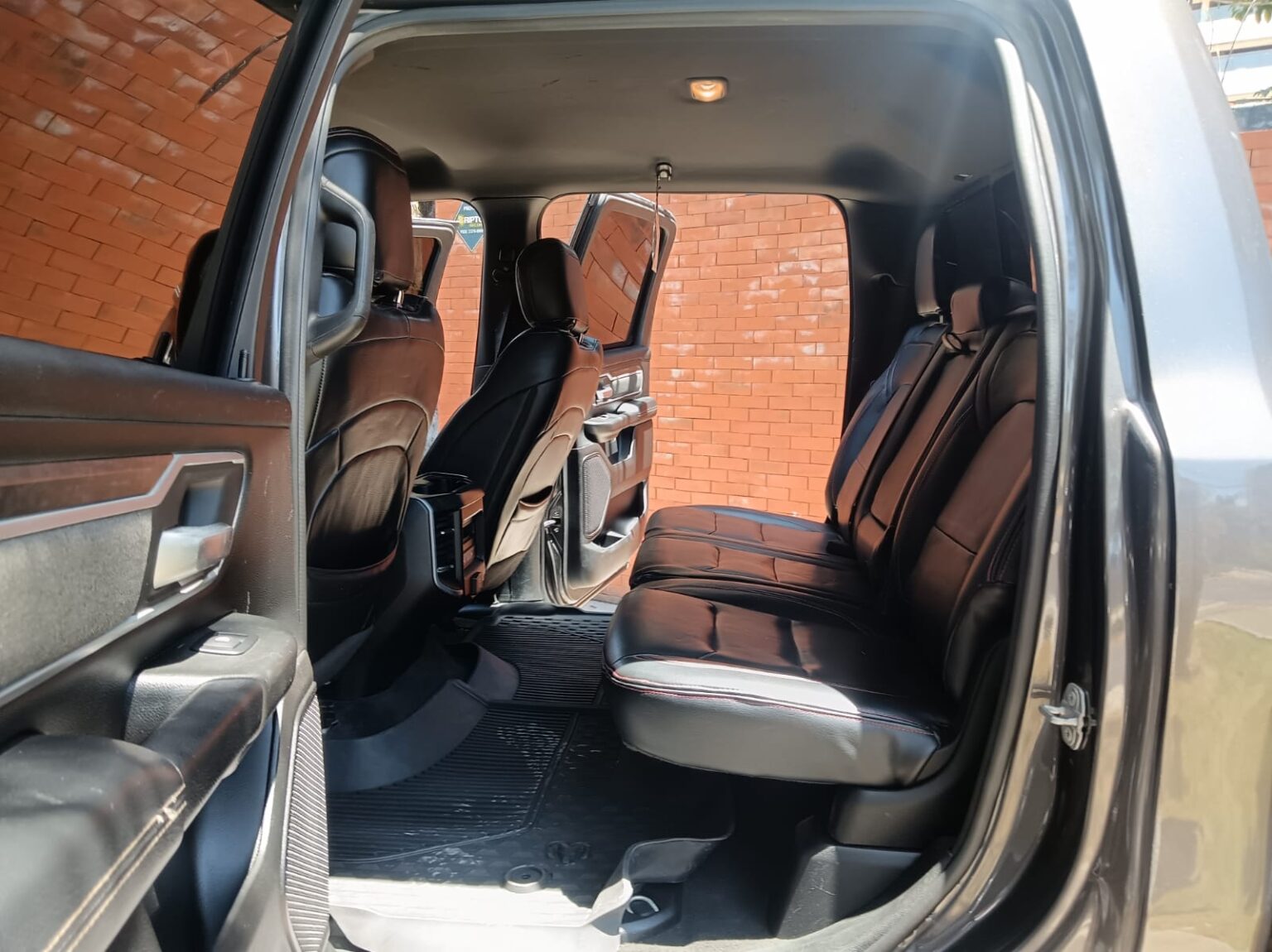 RAM-1500-BigHorn-2020-297KTB (7)