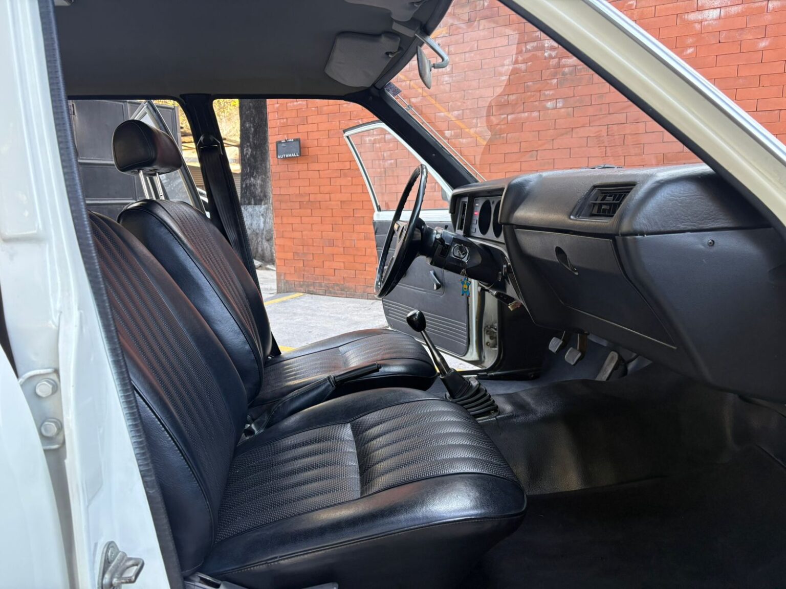 Toyota-Corona-1977-415BDK (10)