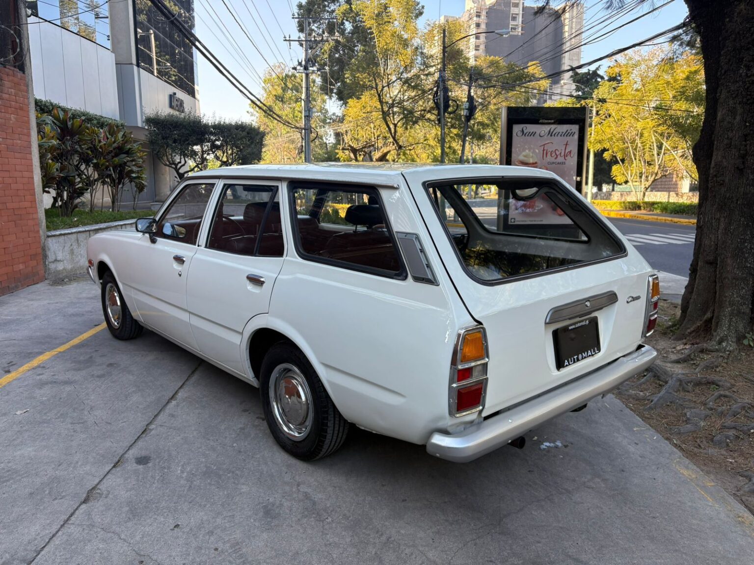 Toyota-Corona-1977-415BDK (5)