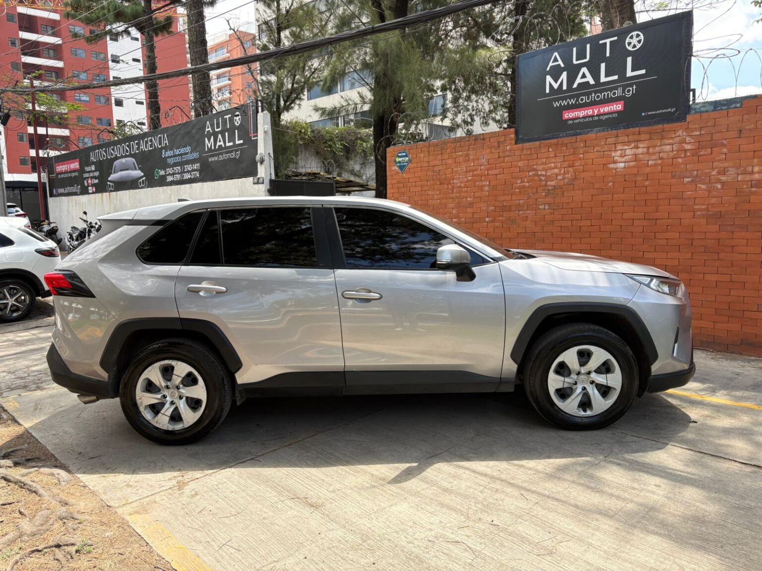 Toyota-Rav4-2023-724JWV (3)