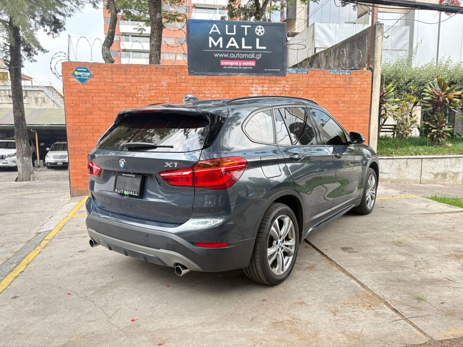 BMW-X1-Sdrive-20i-2017-412GPN (15)