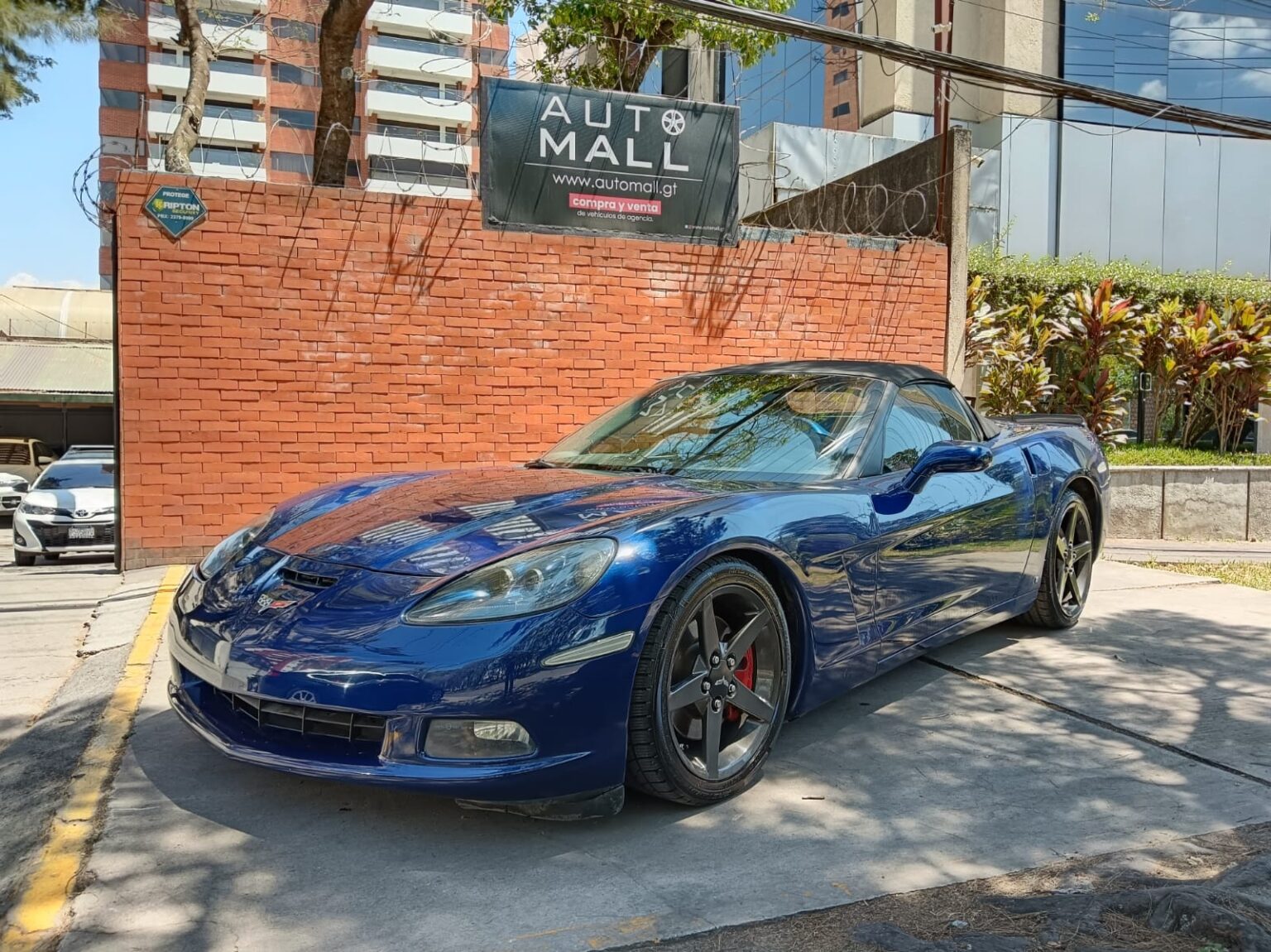 Chevrolet-Corvette-Comvertible-2006-871KHQ (12)