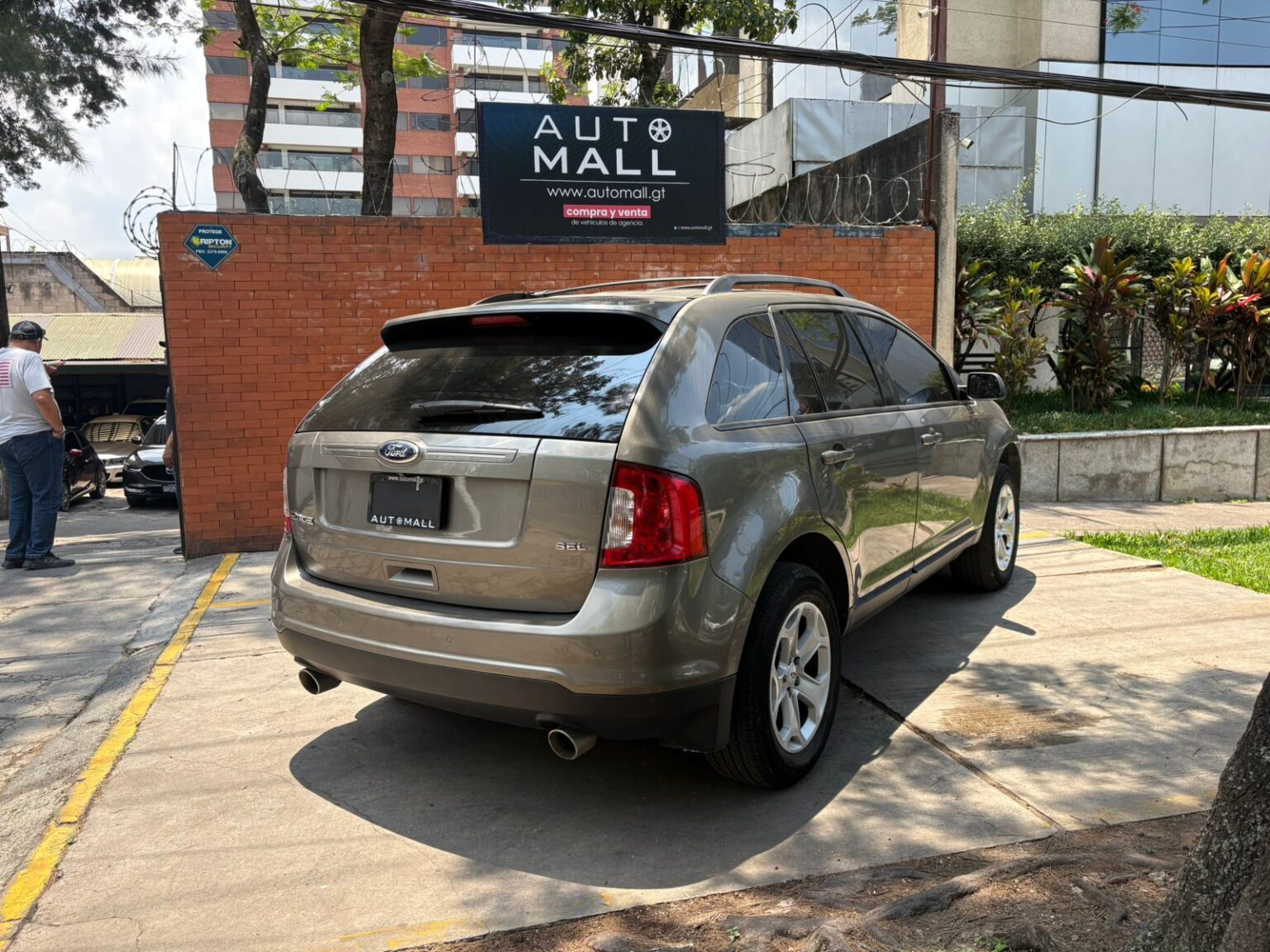 Ford-Edge-SEL-2013-043FMH (4)