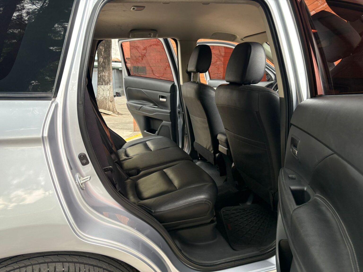 Mitsubishi-Outlander-GLX-2016-692FXP (11)