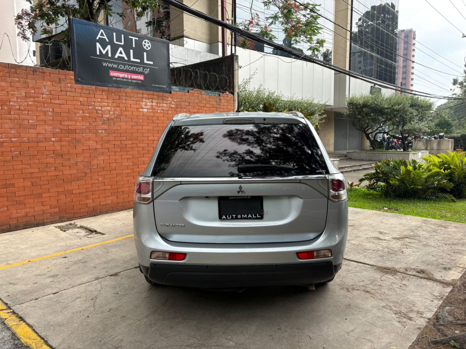 Mitsubishi-Outlander-GLX-2016-692FXP (5)
