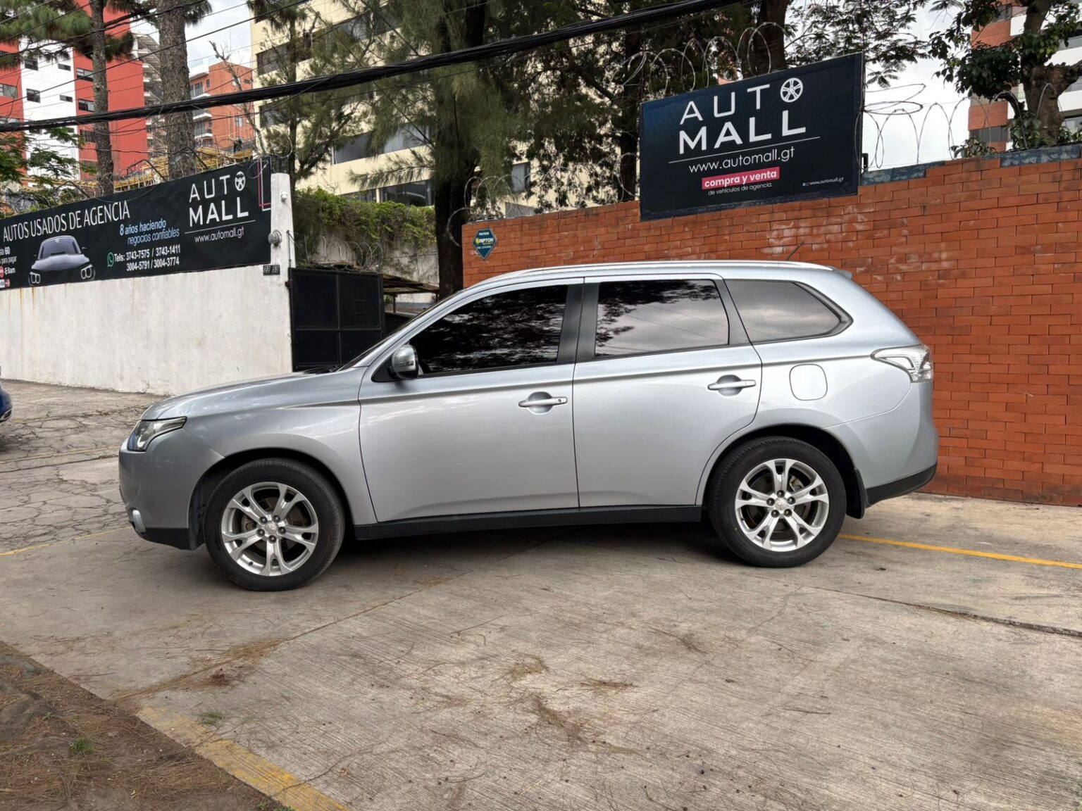 Mitsubishi-Outlander-GLX-2016-692FXP (7)