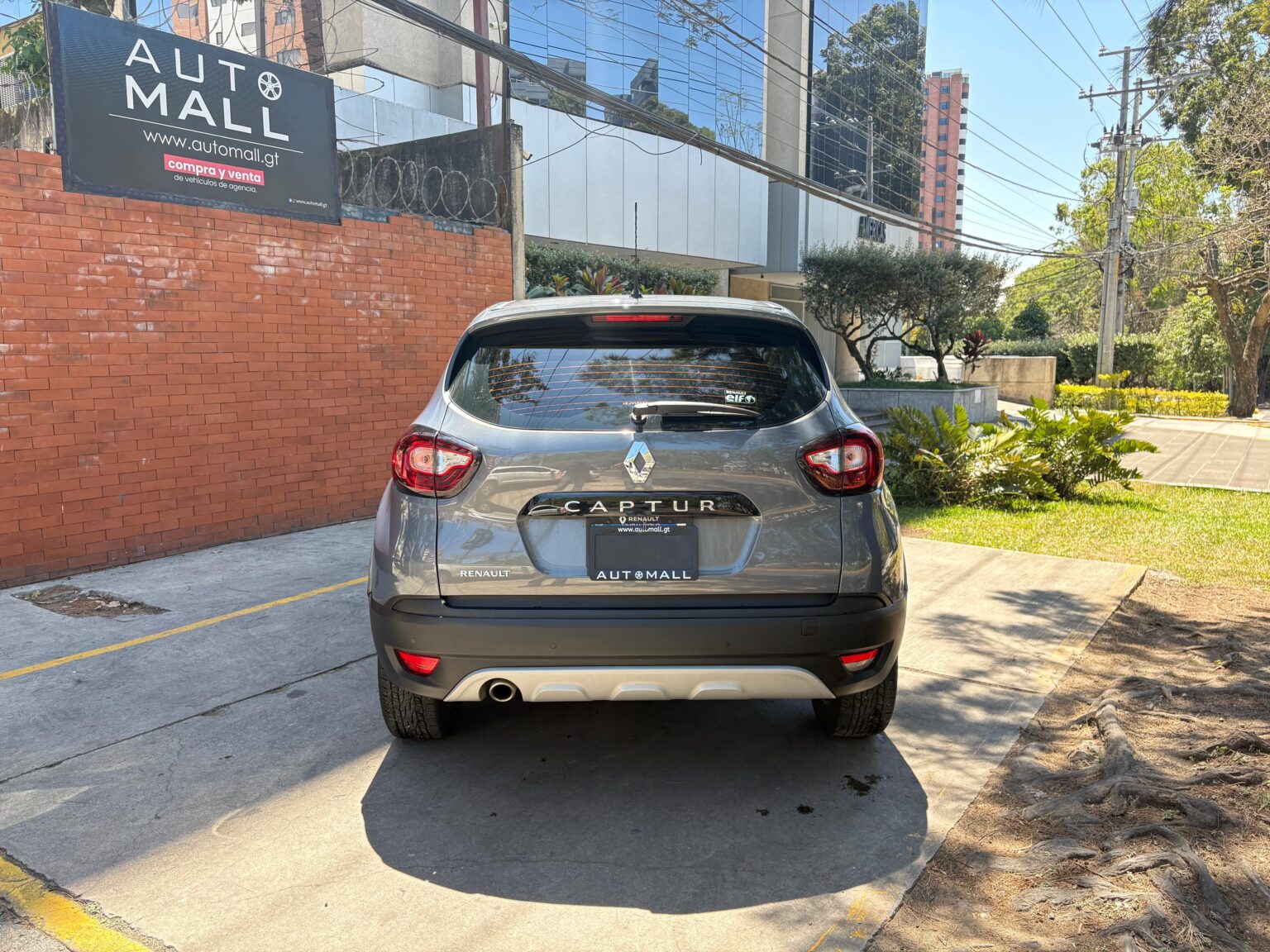 Renault-Captur-MT-2019-894JBM (1)