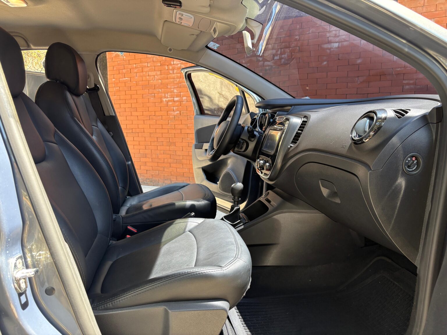 Renault-Captur-MT-2019-894JBM (3)