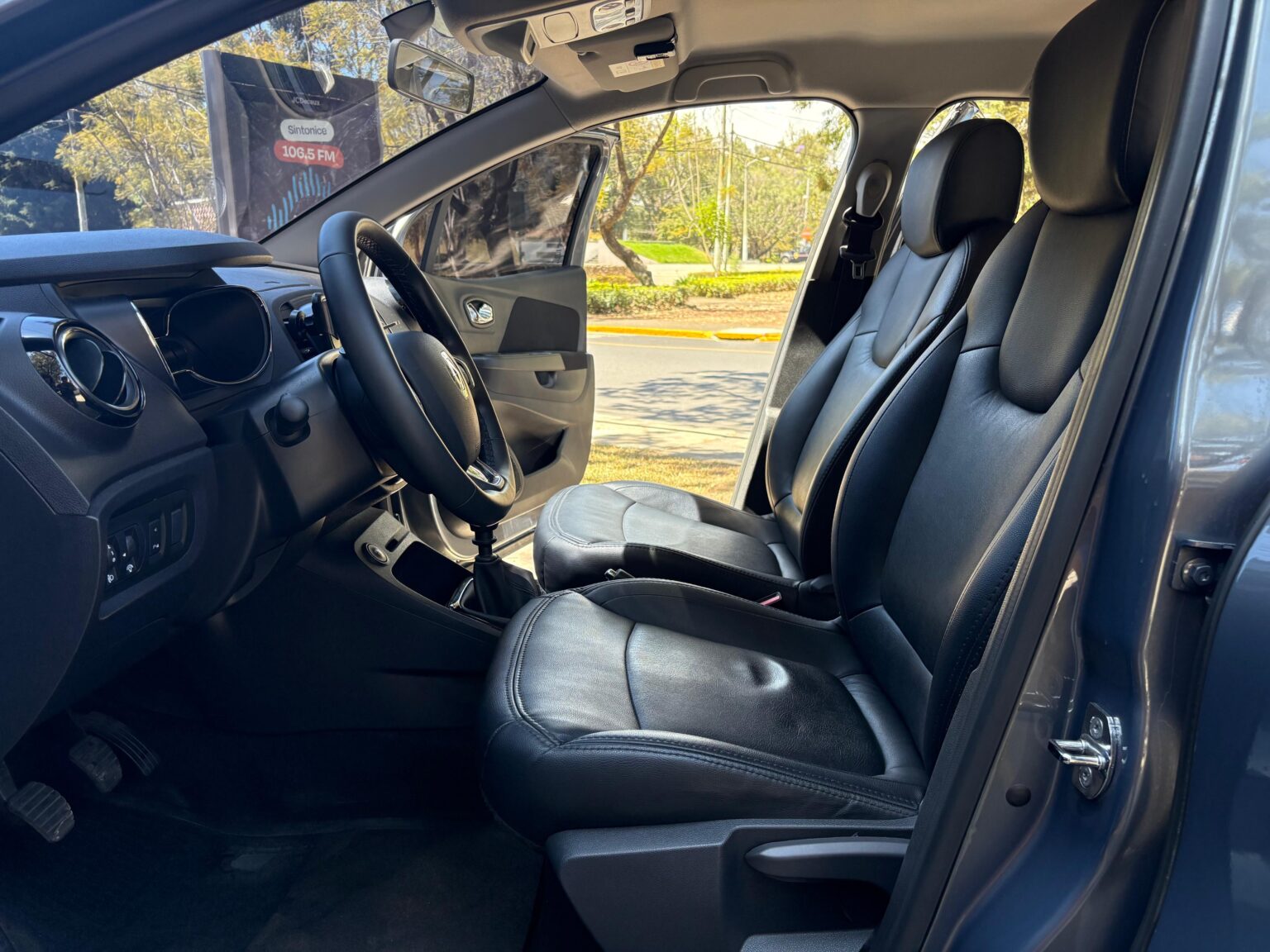 Renault-Captur-MT-2019-894JBM (6)