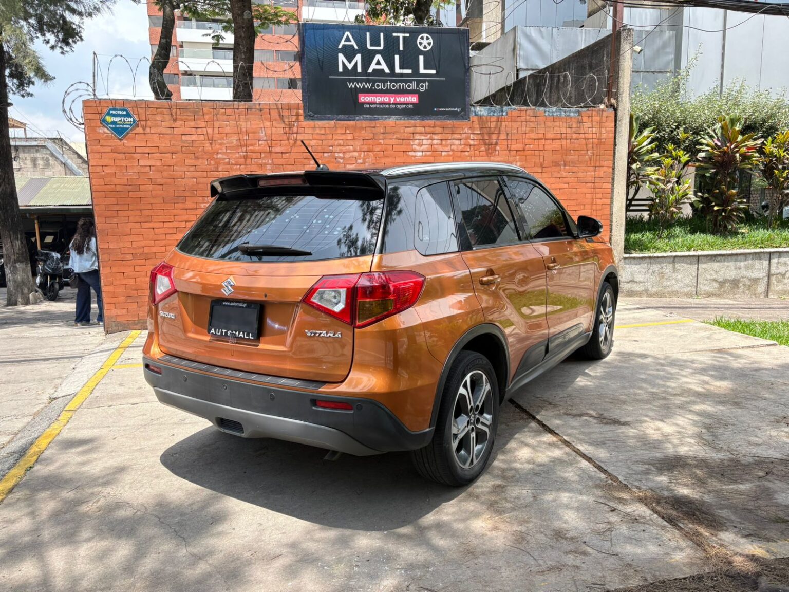 Suzuki-Vitara-GLX-AT-2017-443GPP (4)